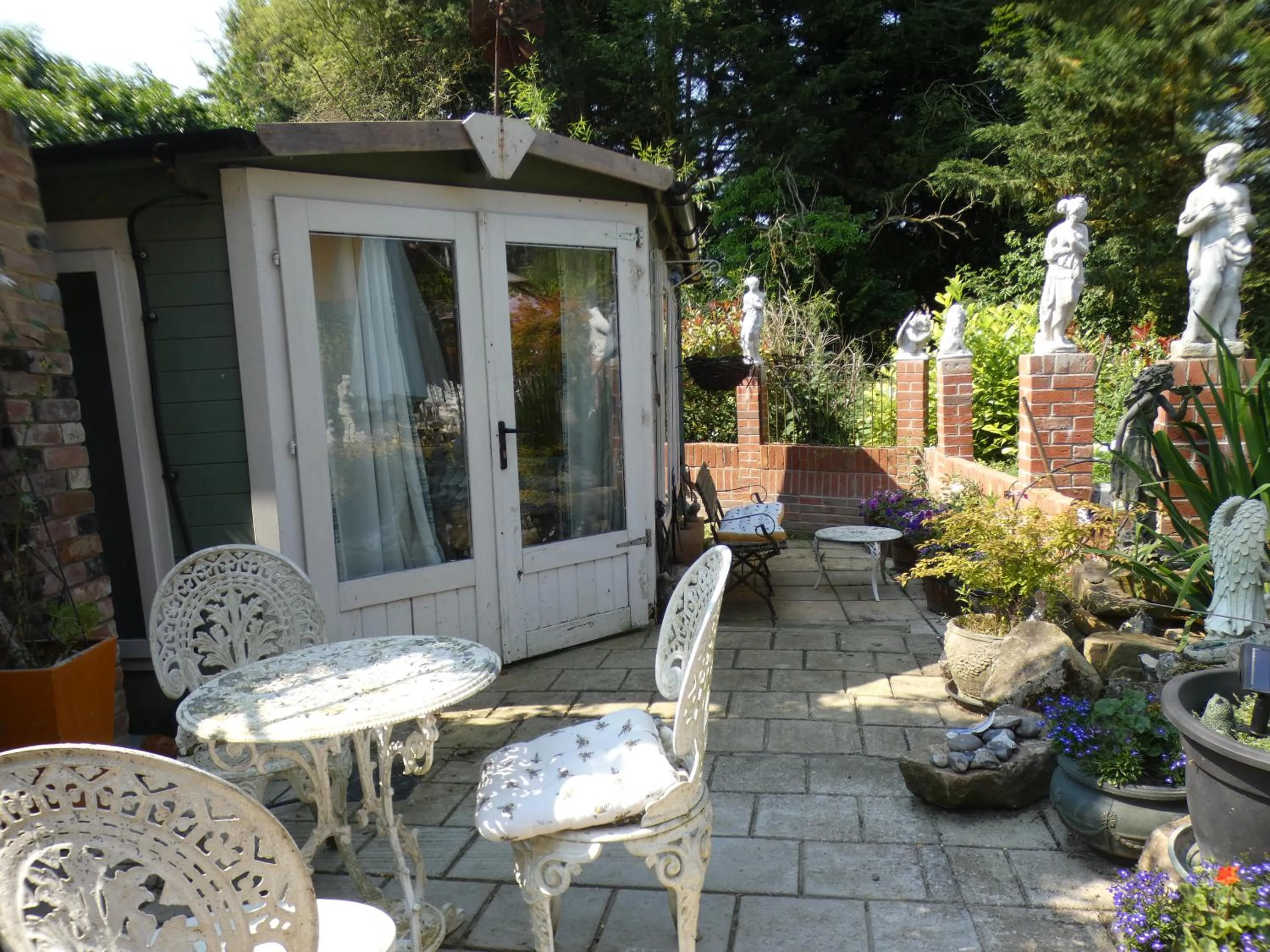 Patio in The Bridge Street Historic Guest House