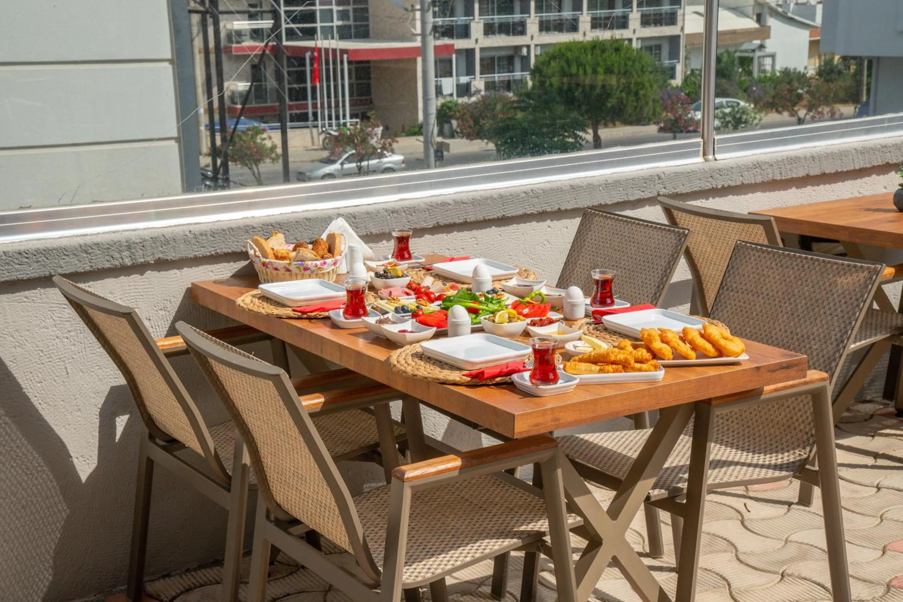 Breakfast in Siriusmi Hotel