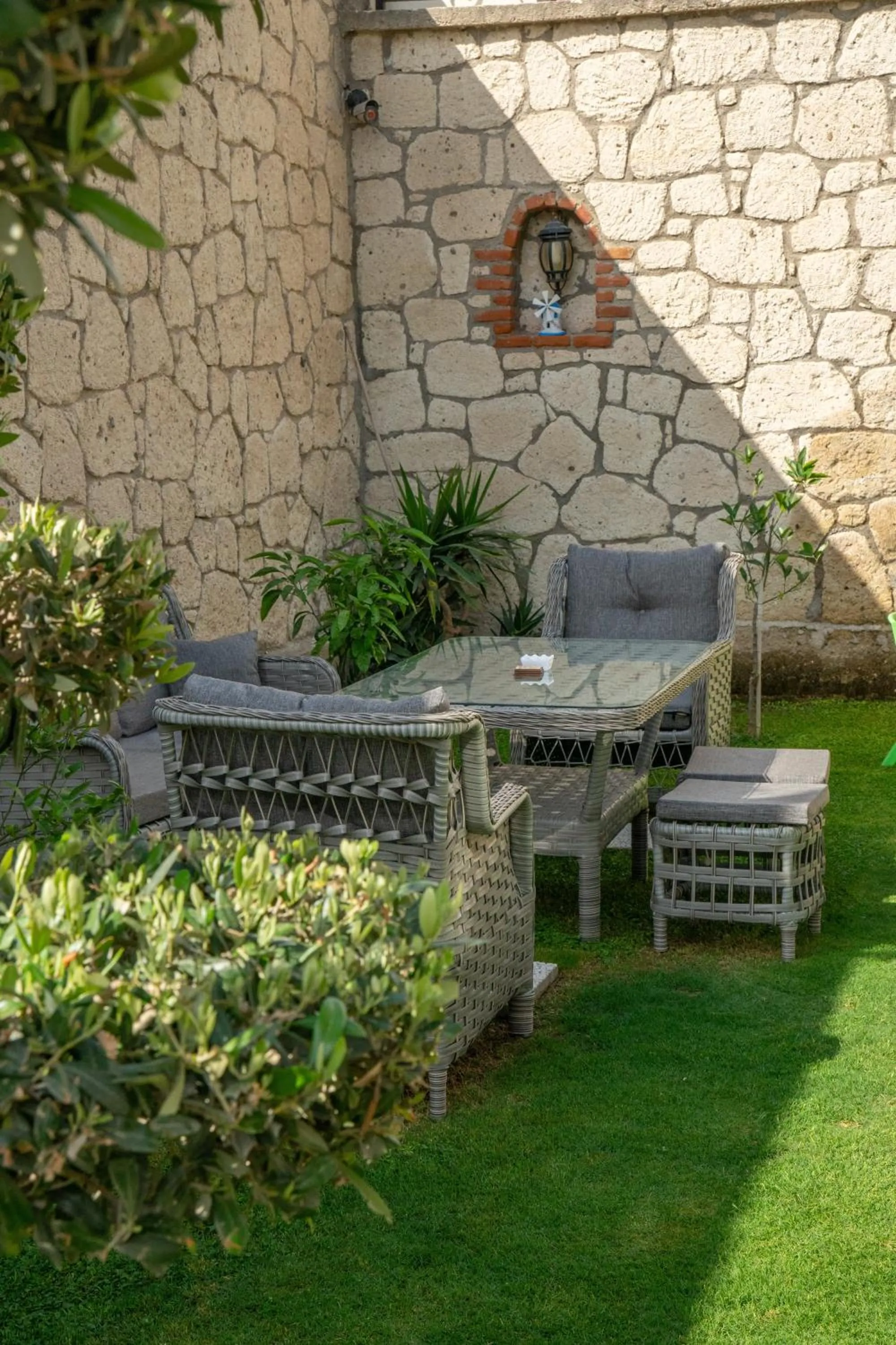 Garden in Siriusmi Hotel