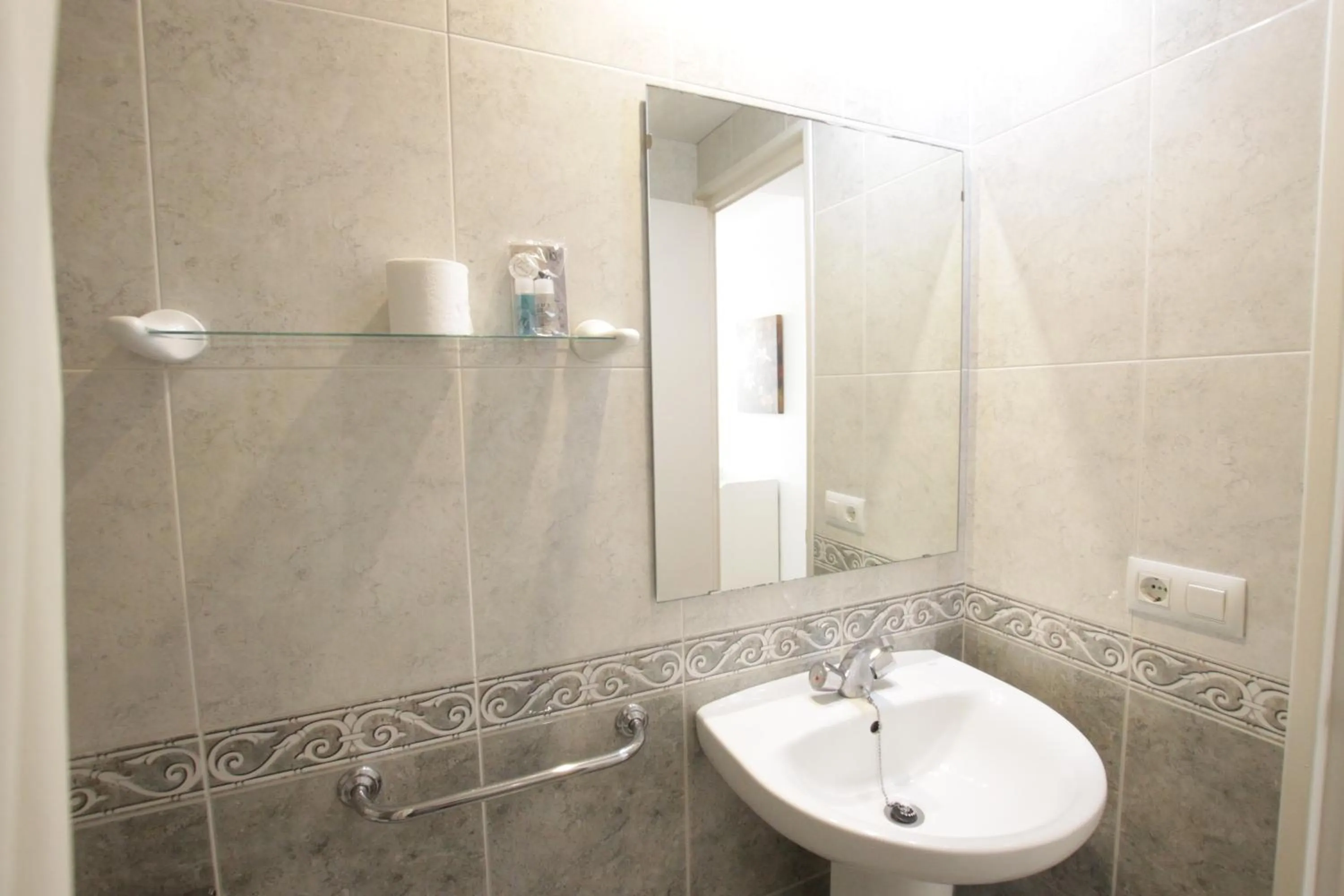 Bathroom in Apartamentos El Sol II