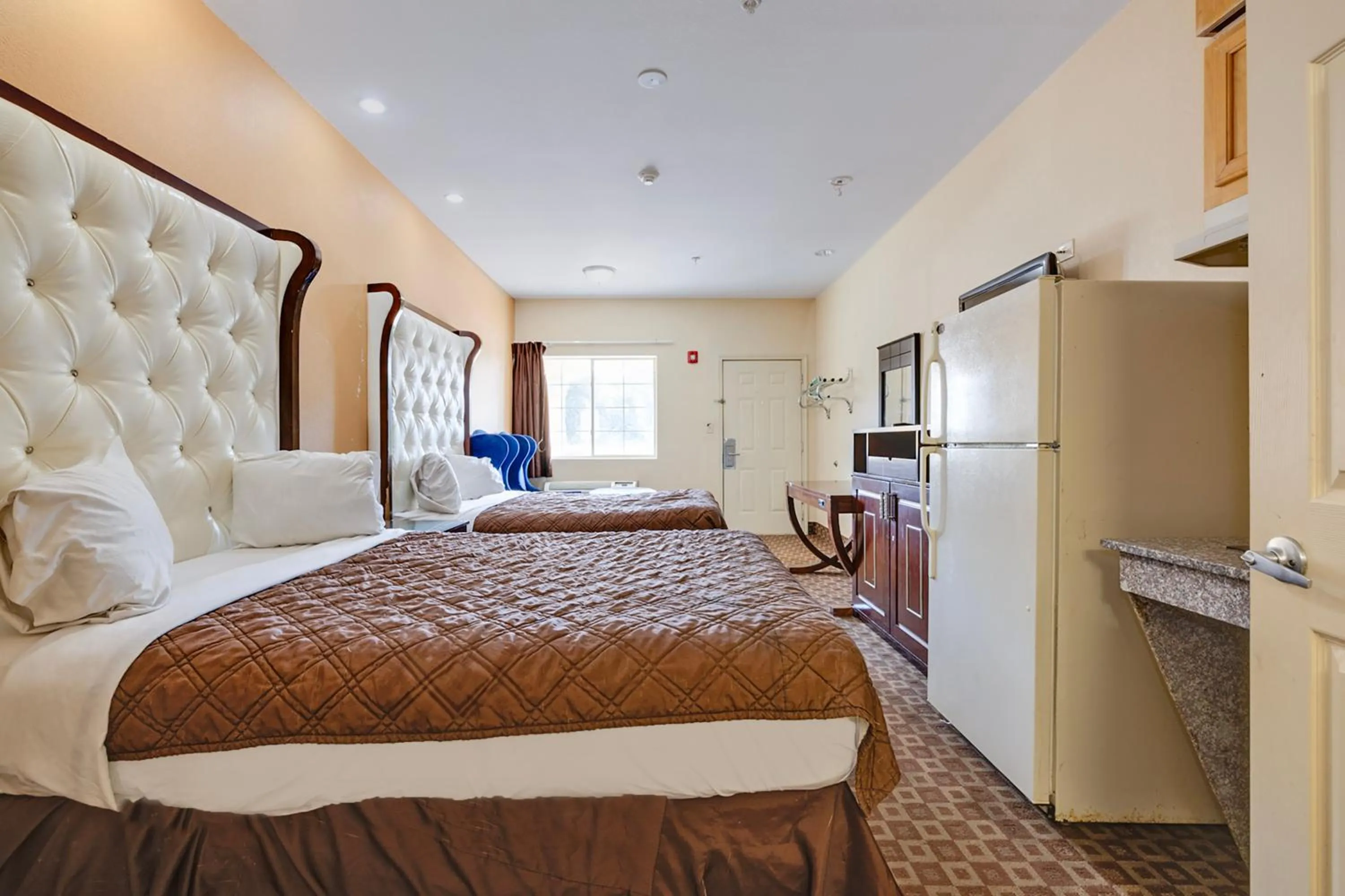 Bedroom, Bed in Capital O Deluxe Inn Channelview Houston I-10