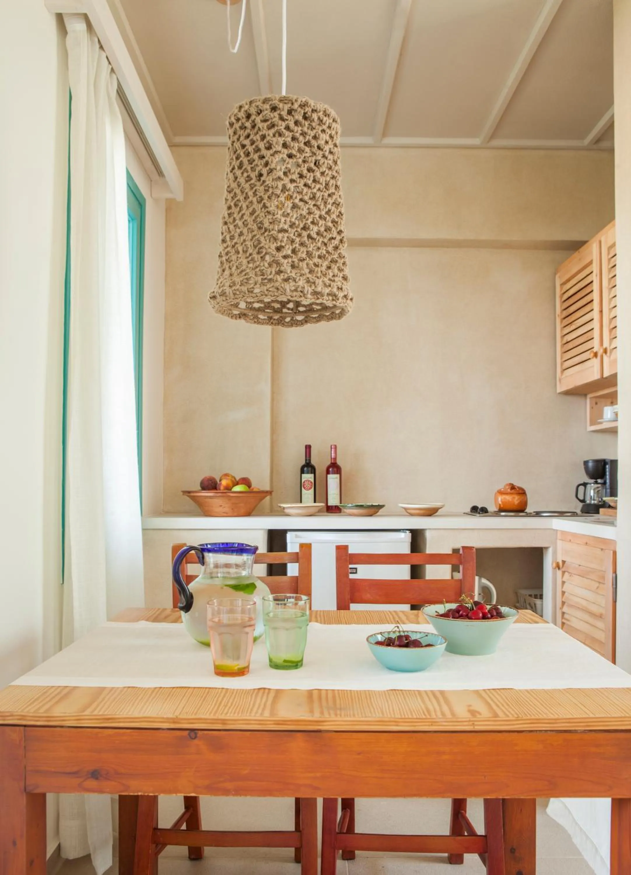 Coffee/tea facilities in Villa Iokasti