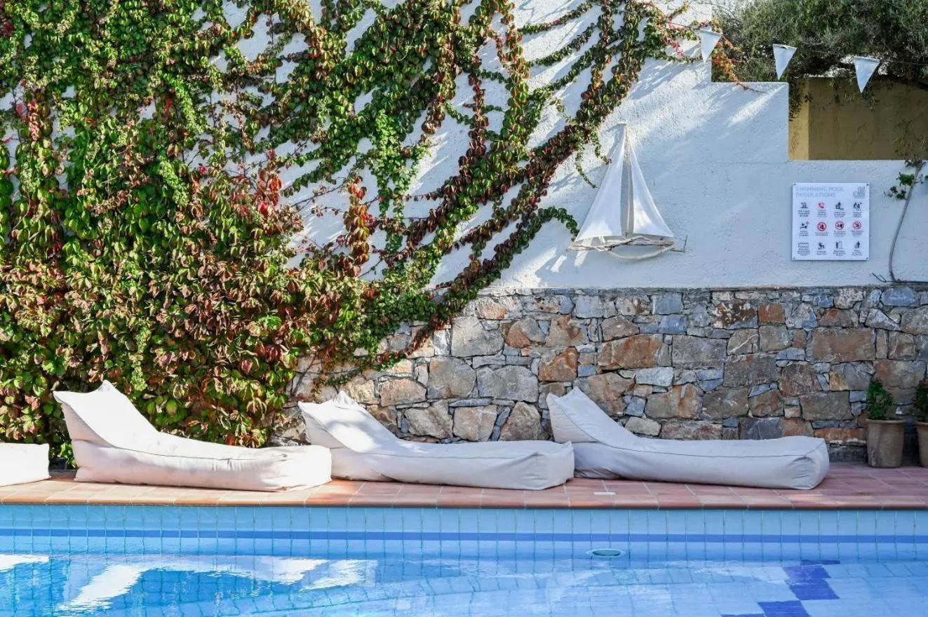 Swimming pool in Villa Iokasti