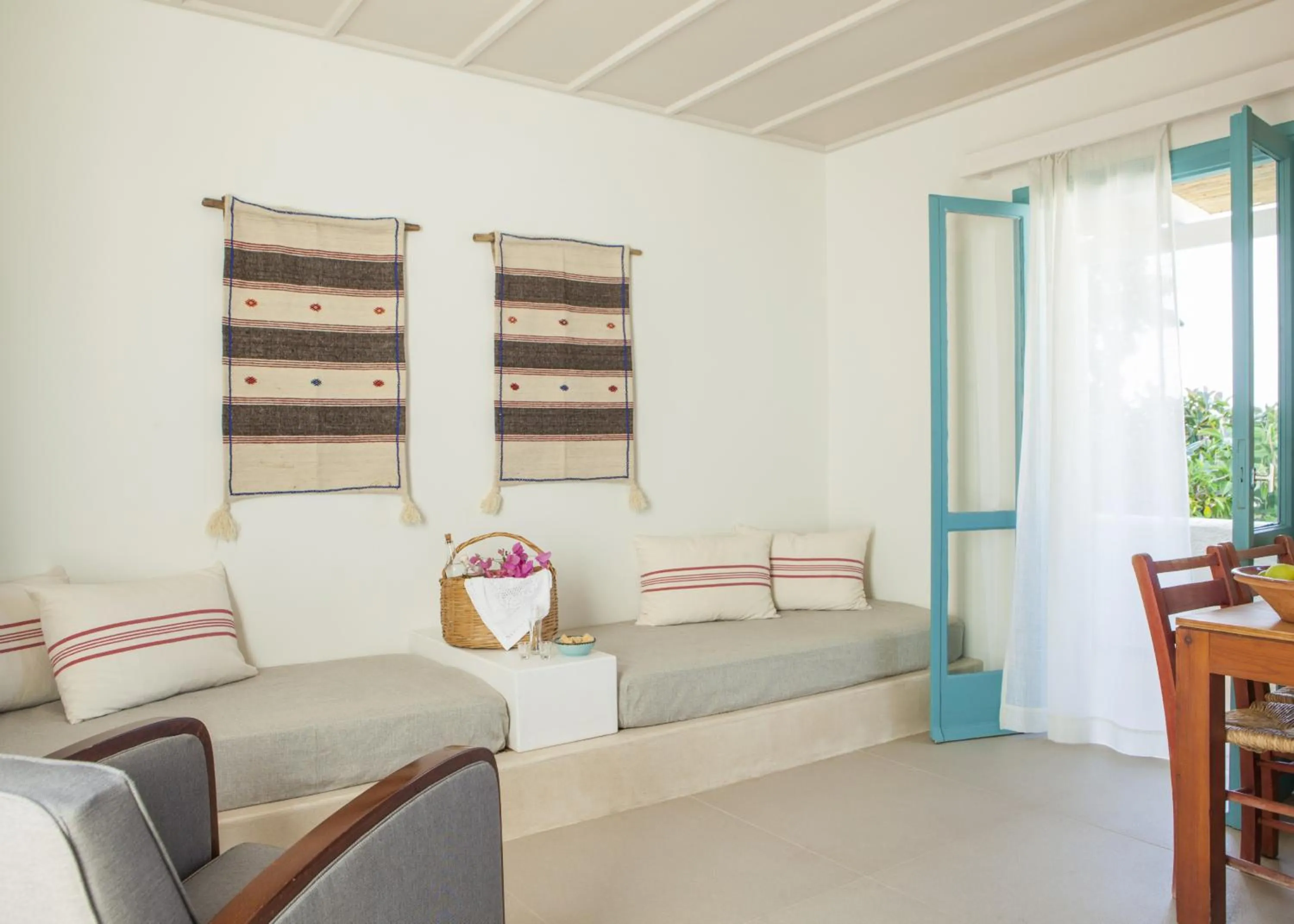 TV and multimedia in Villa Iokasti