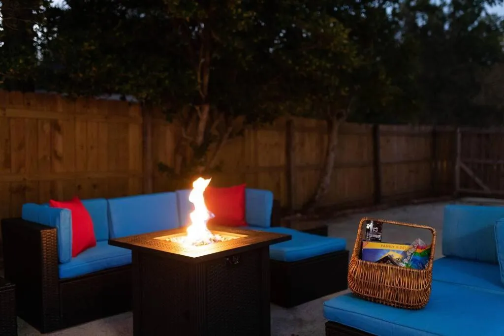 Relaxing 5-Bedroom Villa with Outdoor Oasis