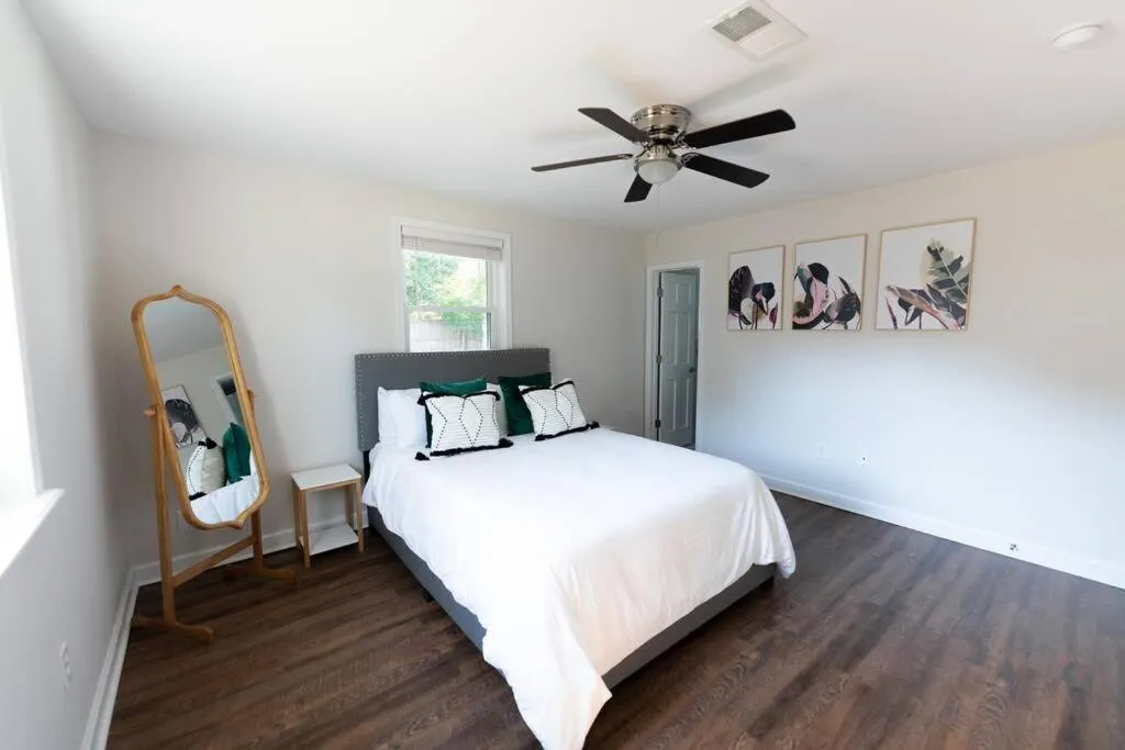 Bed in Relaxing 5-Bedroom Villa with Outdoor Oasis