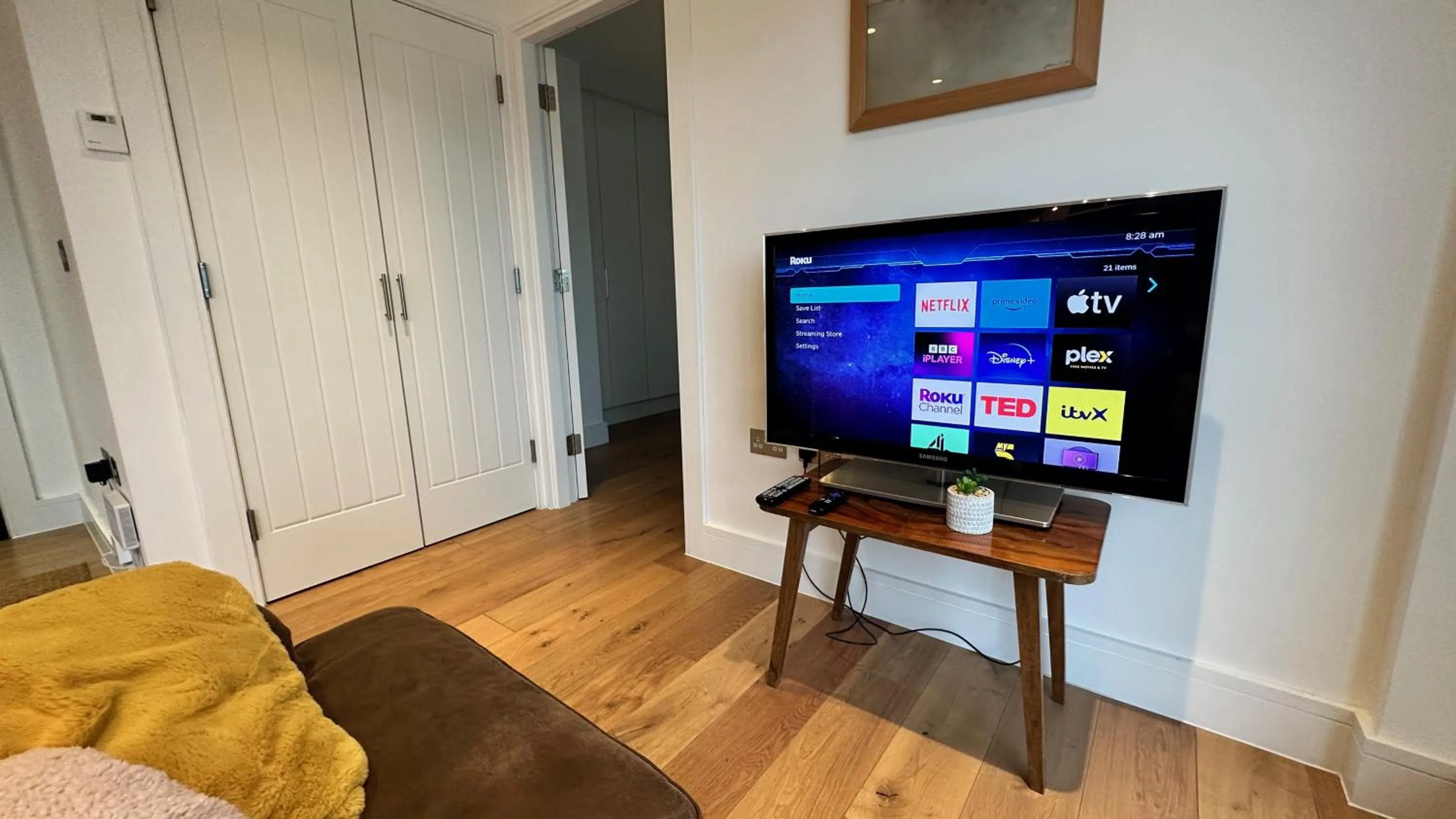 Modern & stylish 1 bedroom flat