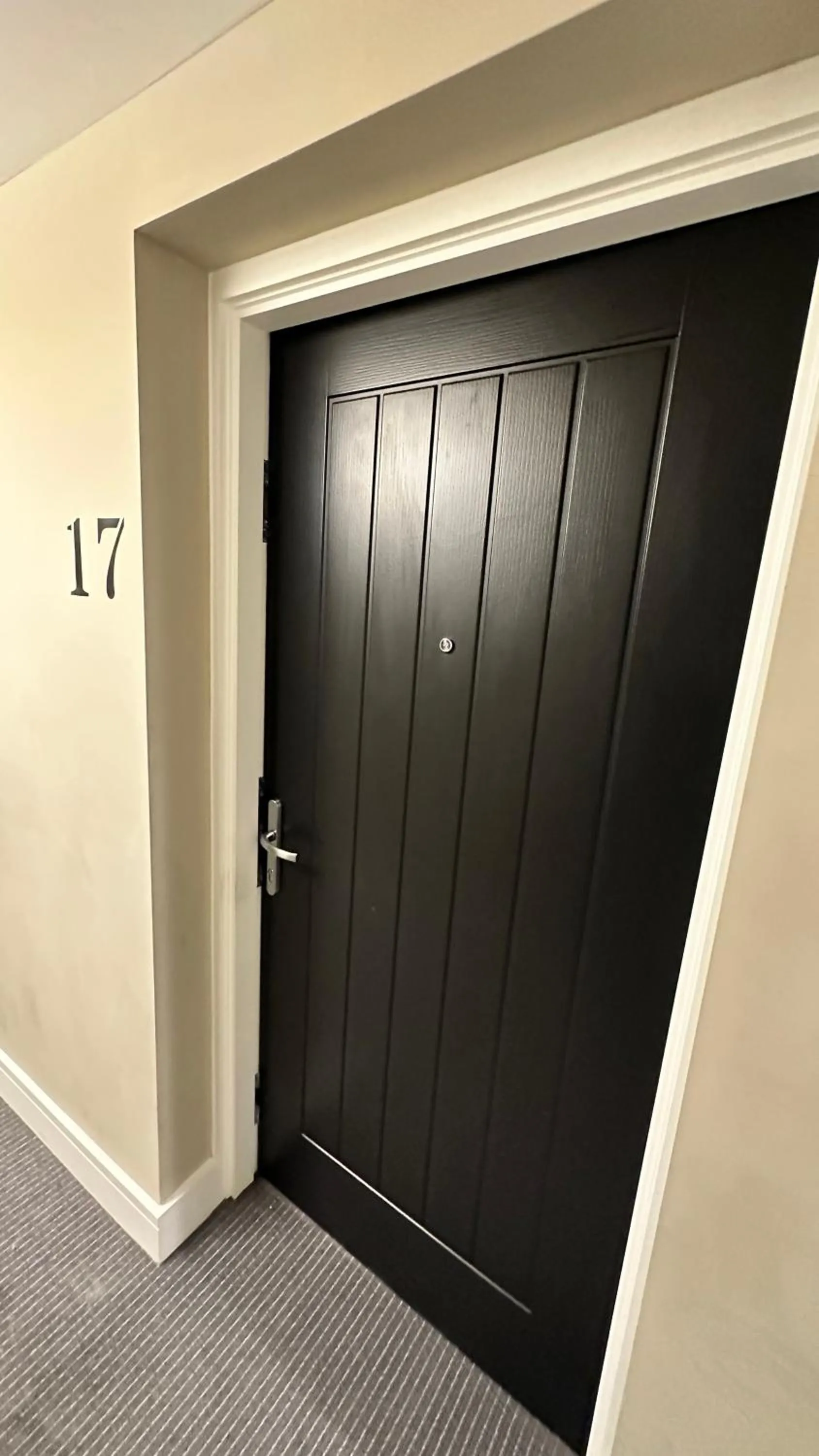Modern & stylish 1 bedroom flat