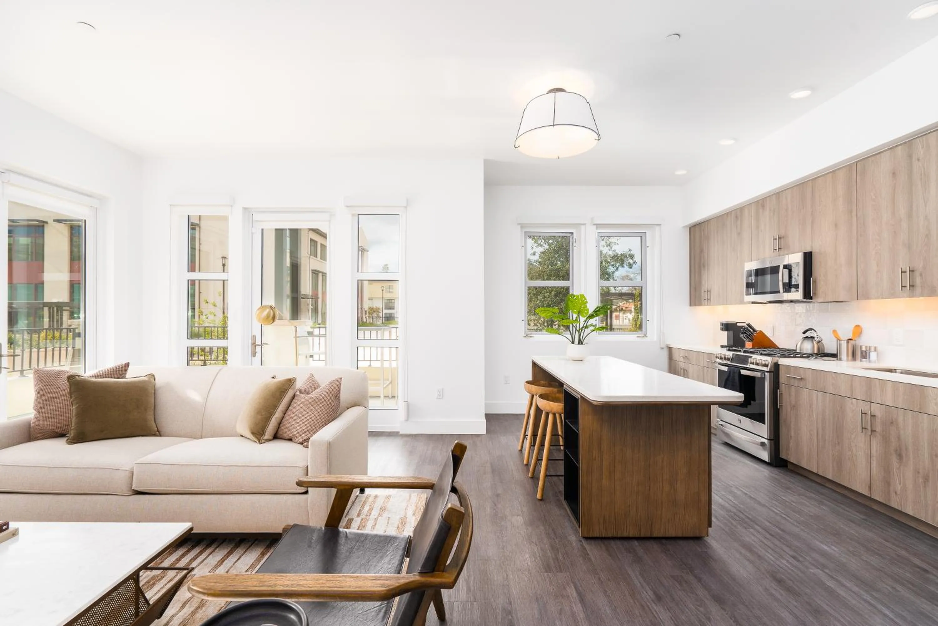 Kitchen or kitchenette in Mint House Menlo Park by Kasa