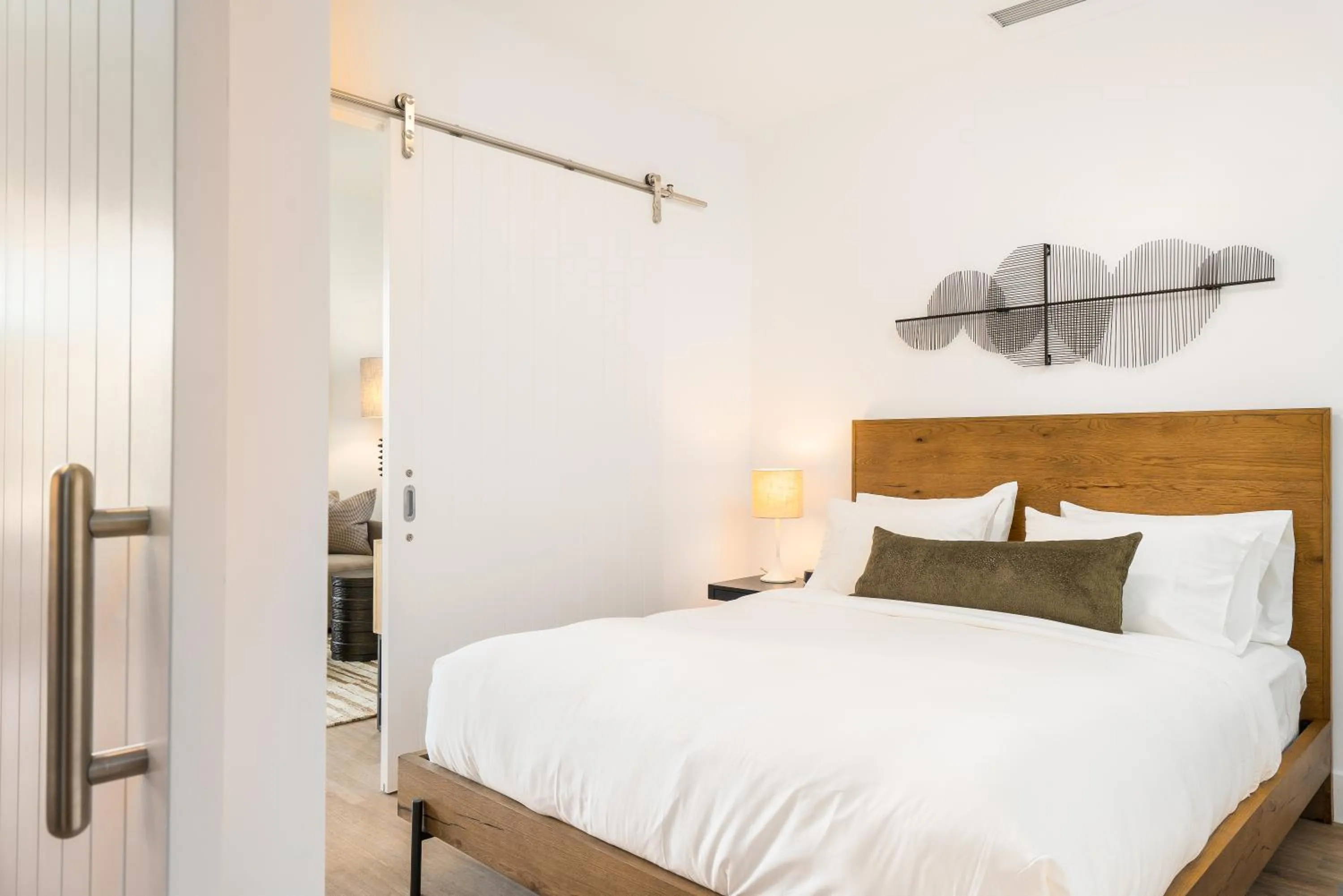 Bedroom, Bed in Mint House Menlo Park by Kasa
