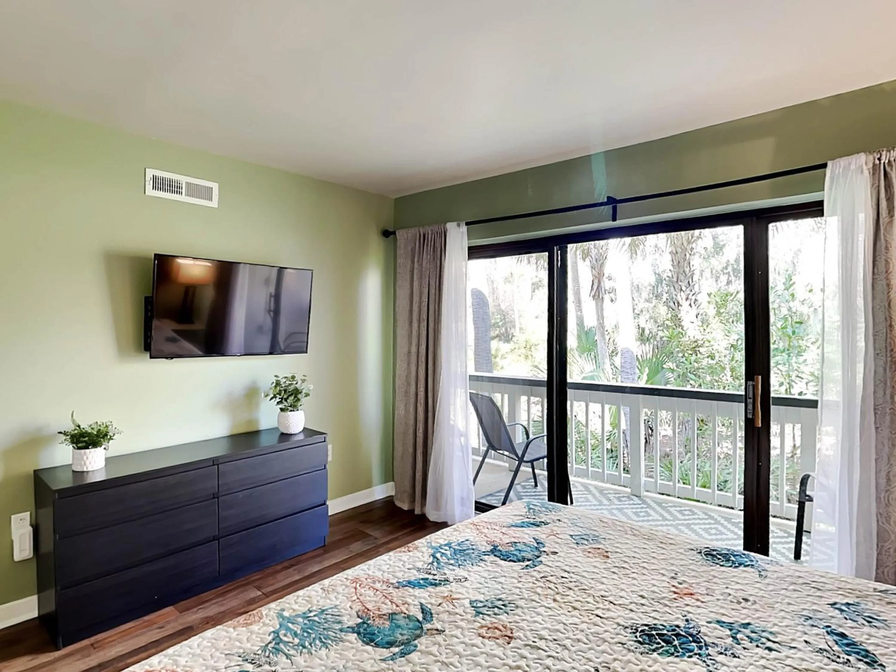 Bed in Treetops 6101