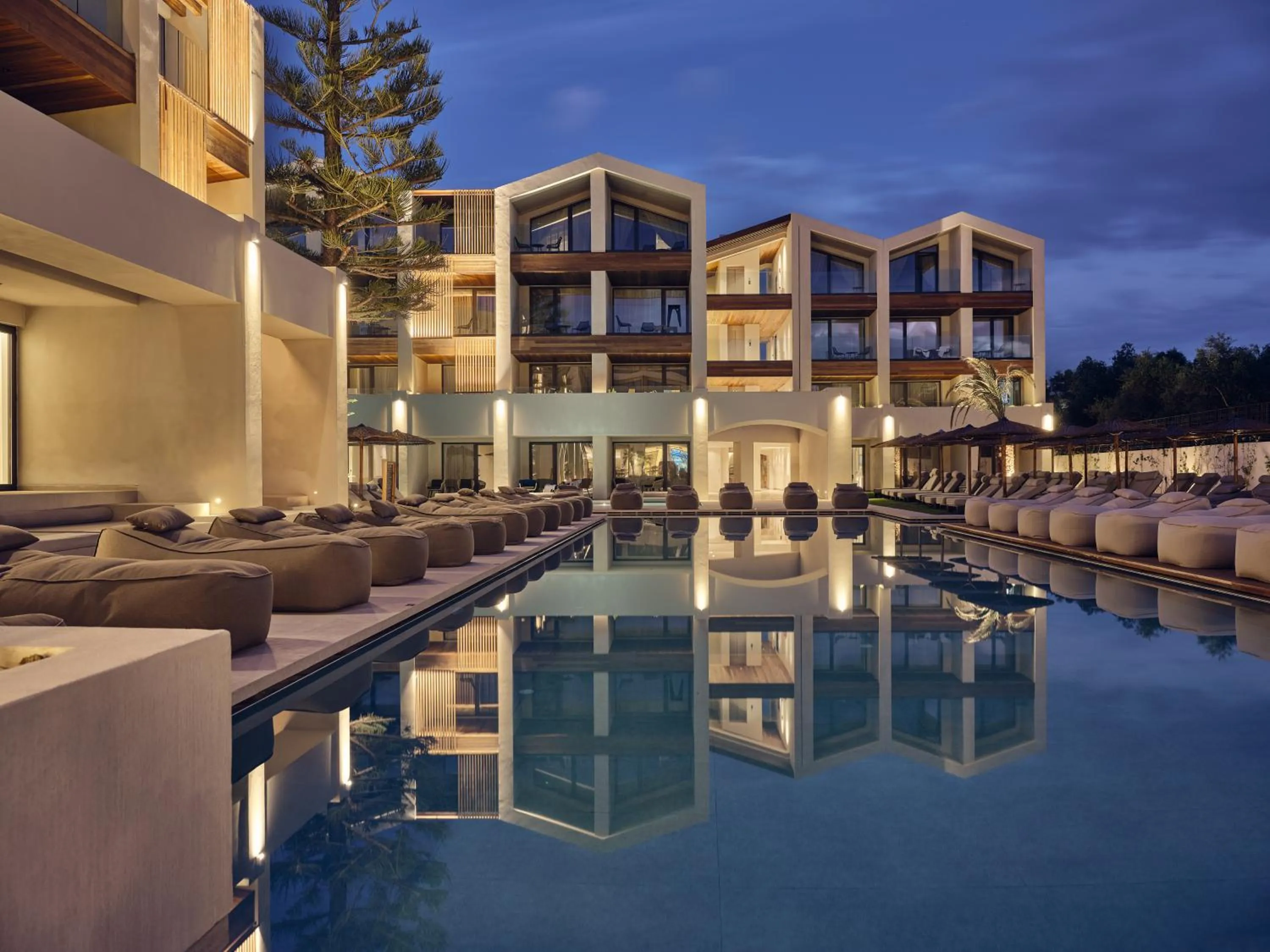 Swimming pool in Contessina Hotel