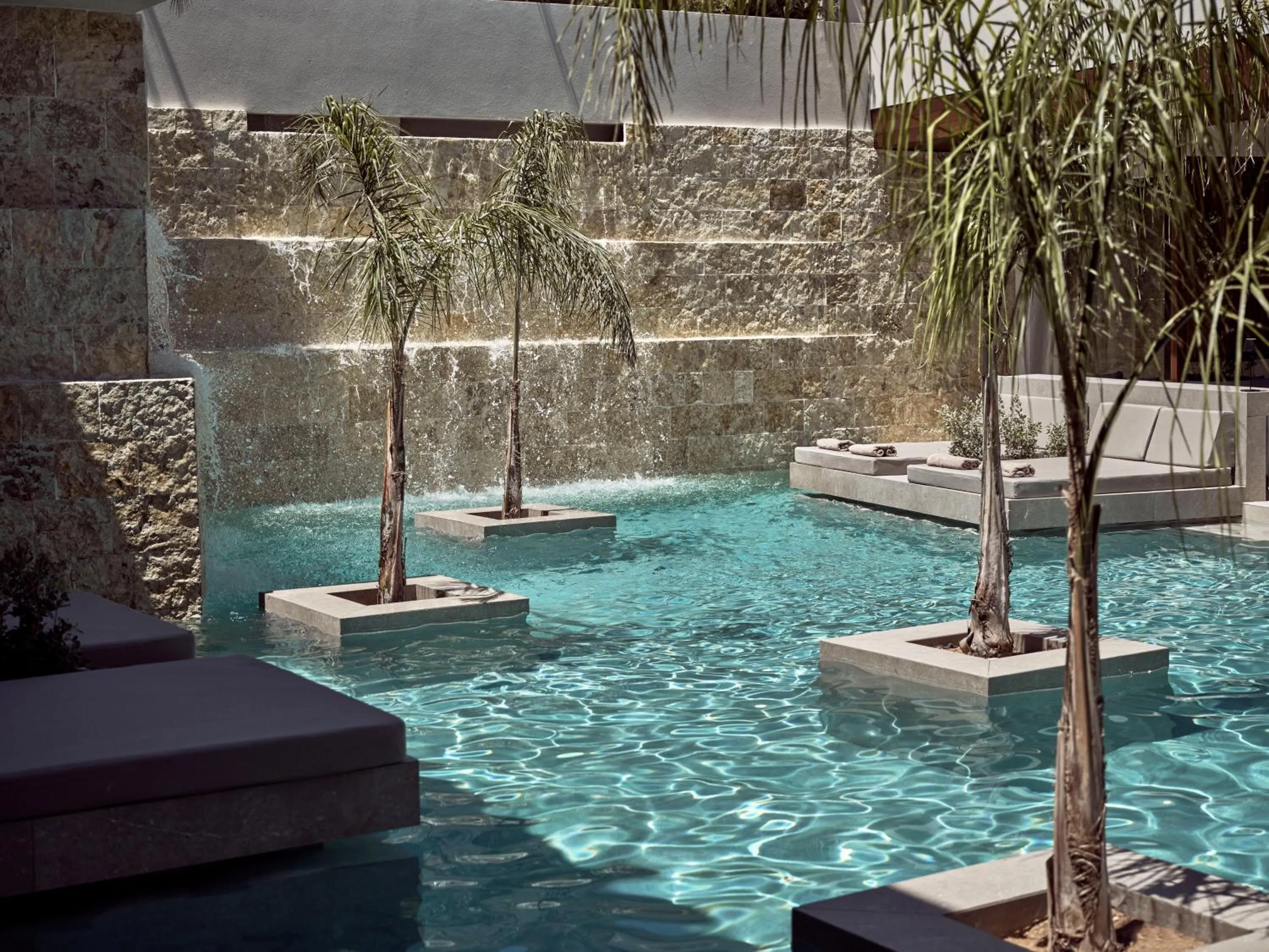 Swimming pool in Contessina Hotel