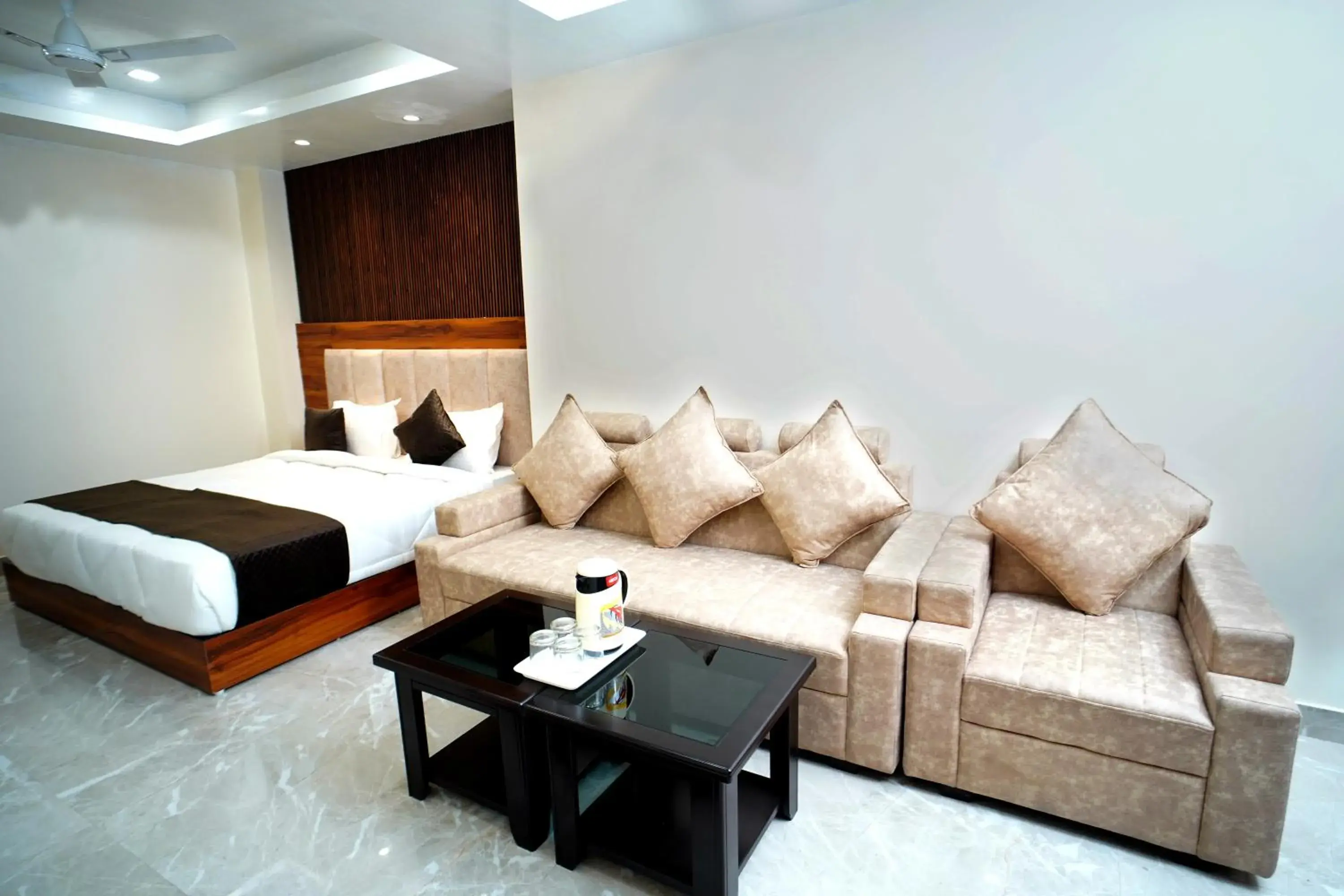 Bed in HOTEL ARSH RFESIDENCY Bed in HOTEL ARSH RFESIDENCY