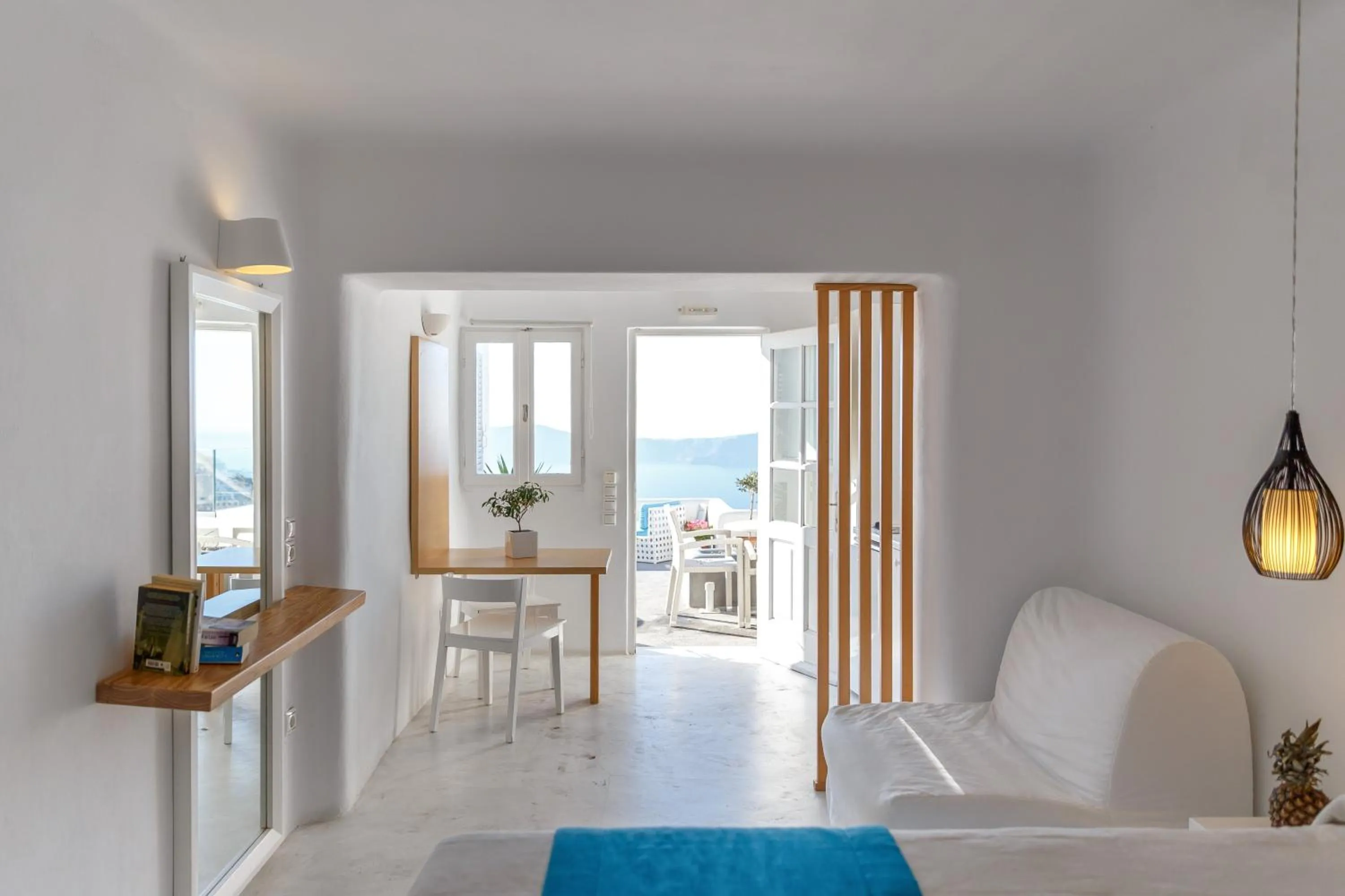 Bedroom, Bed in Sunset Hotel