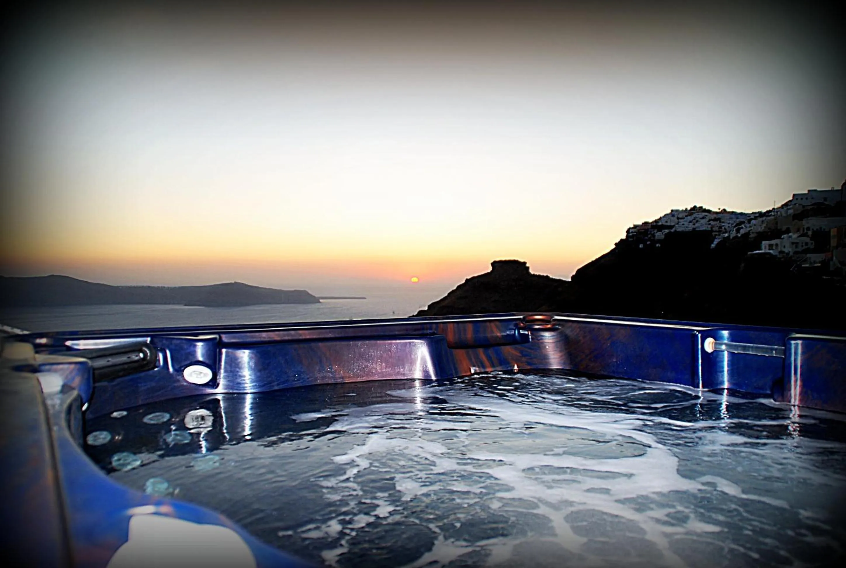 Hot Tub in Sunset Hotel