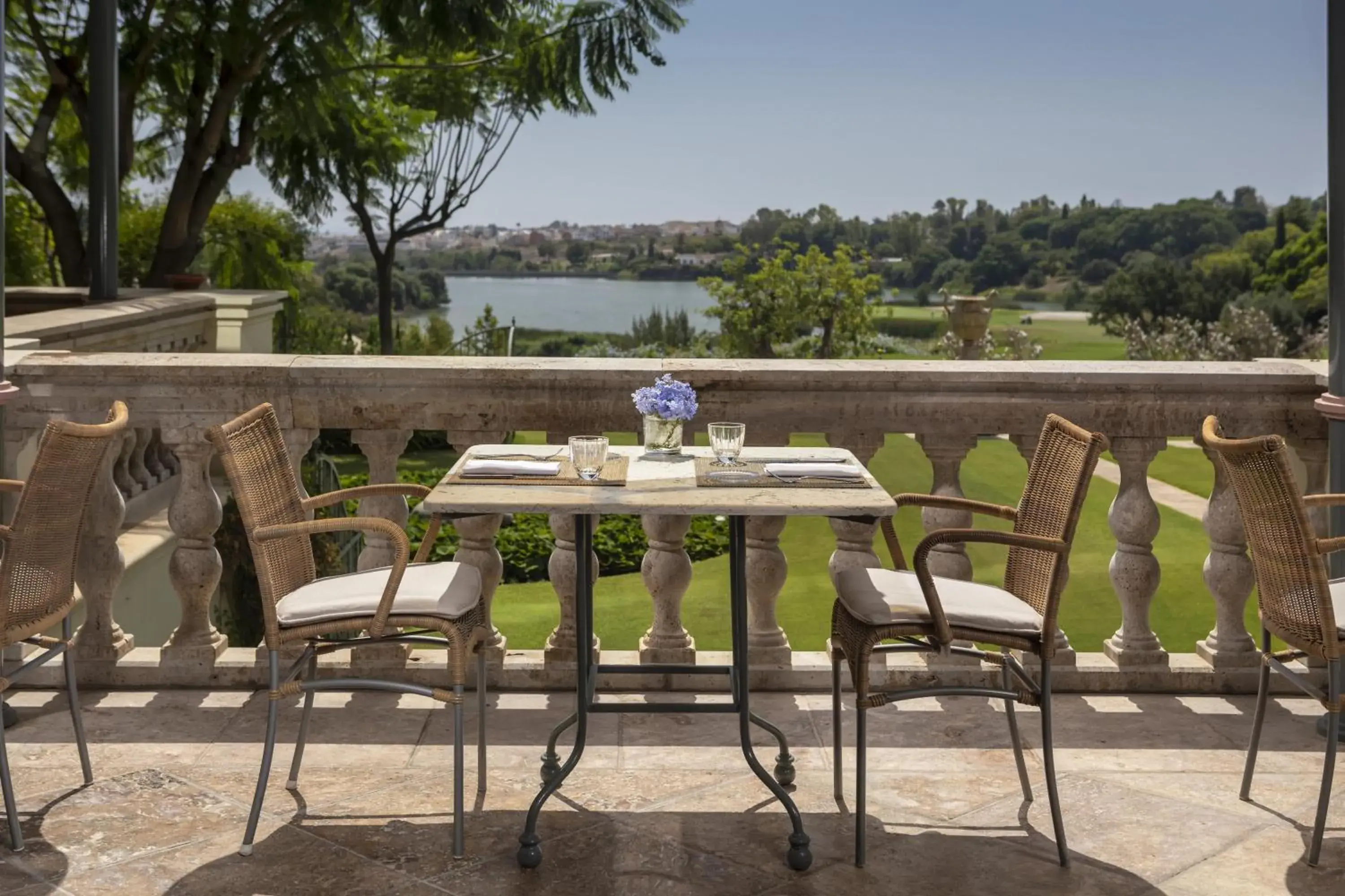 Restaurant/places to eat in Anantara Villa Padierna Palace Benahavís Marbella Resort - A Leading Hotel of the World Restaurant/places to eat in Anantara Villa Padierna Palace Benahavís Marbella Resort - A Leading Hotel of the World