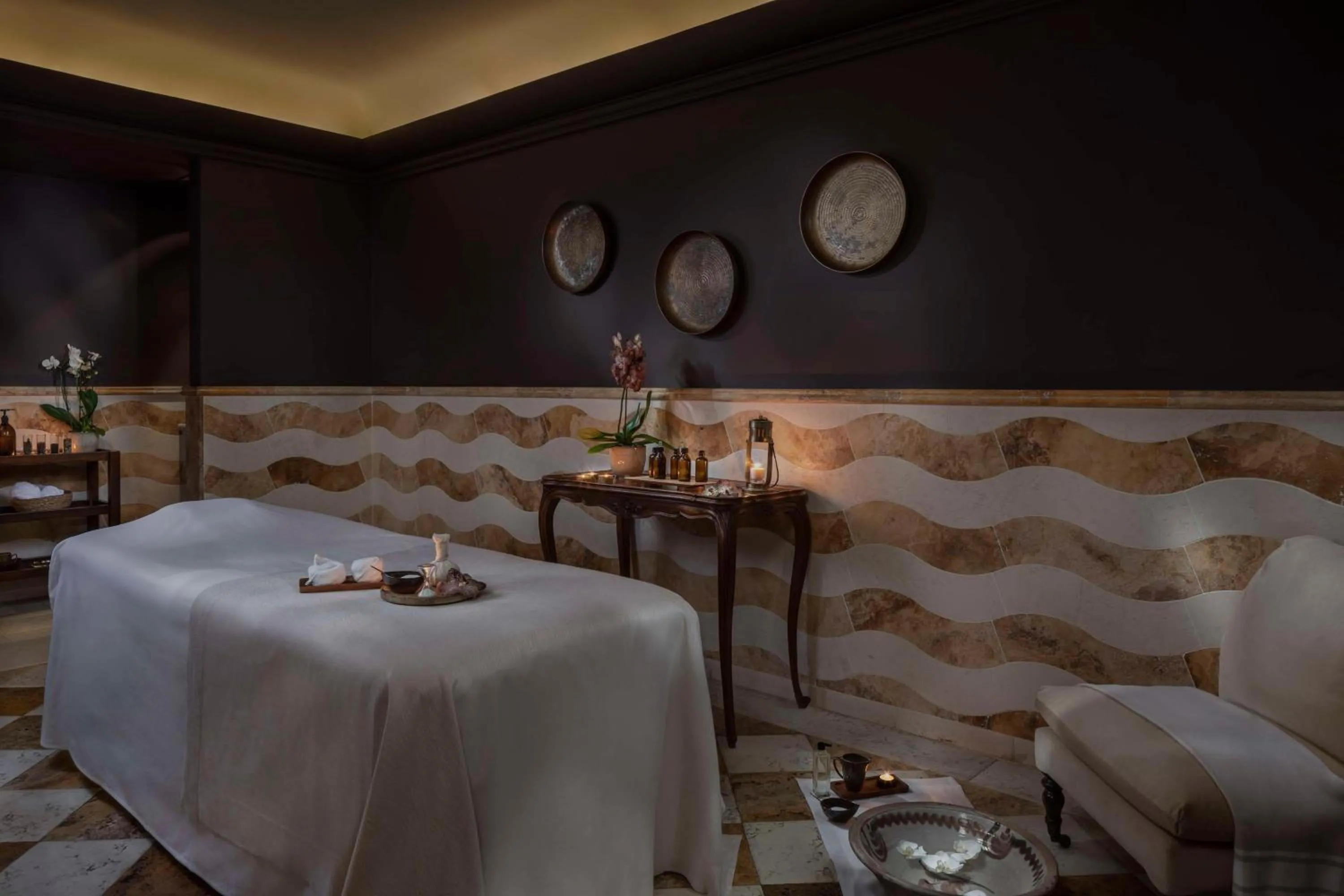 Spa and wellness centre/facilities, Bed in Anantara Villa Padierna Palace Benahavís Marbella Resort - A Leading Hotel of the World