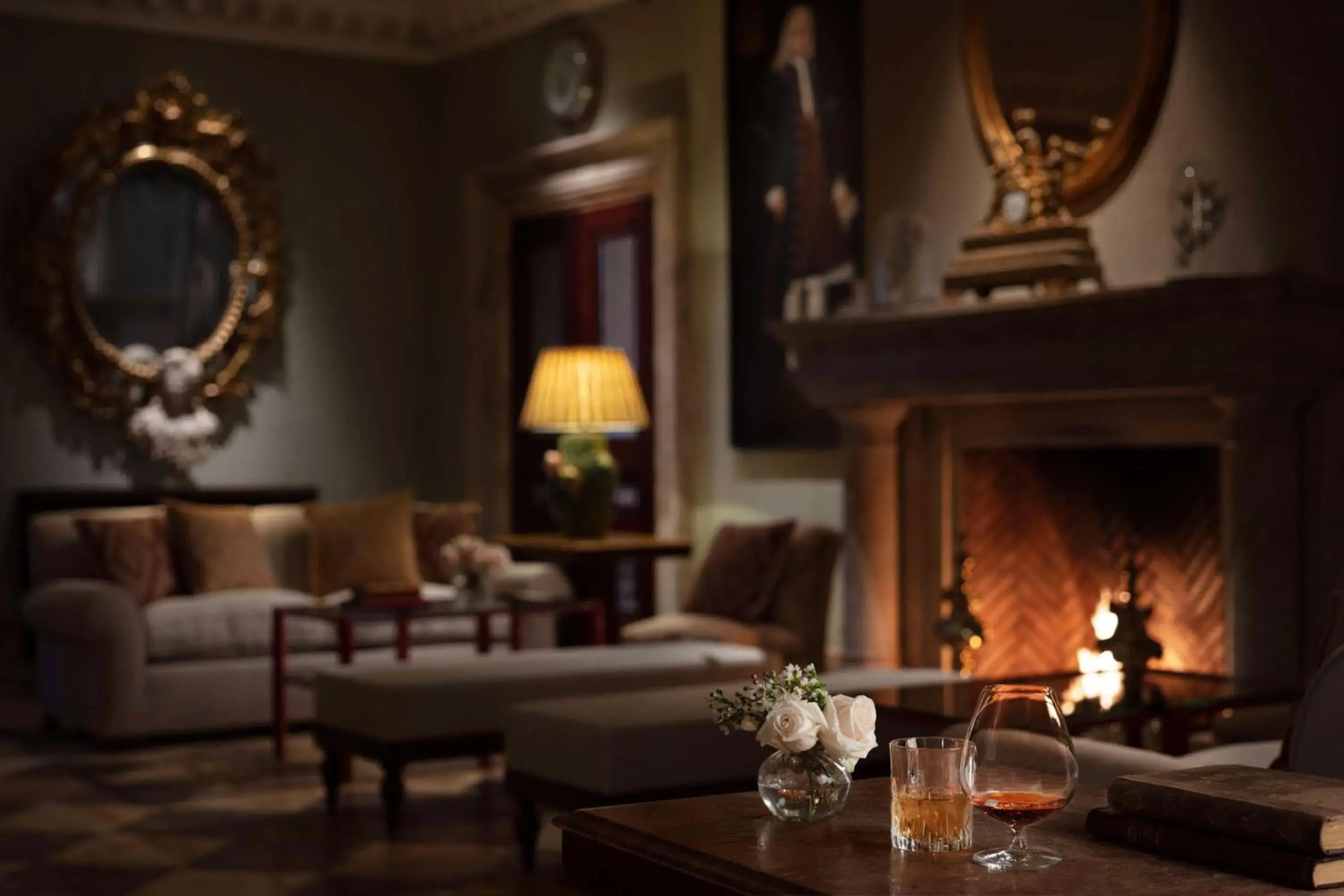 Lounge or bar in Anantara Villa Padierna Palace Benahavís Marbella Resort - A Leading Hotel of the World Lounge or bar in Anantara Villa Padierna Palace Benahavís Marbella Resort - A Leading Hotel of the World