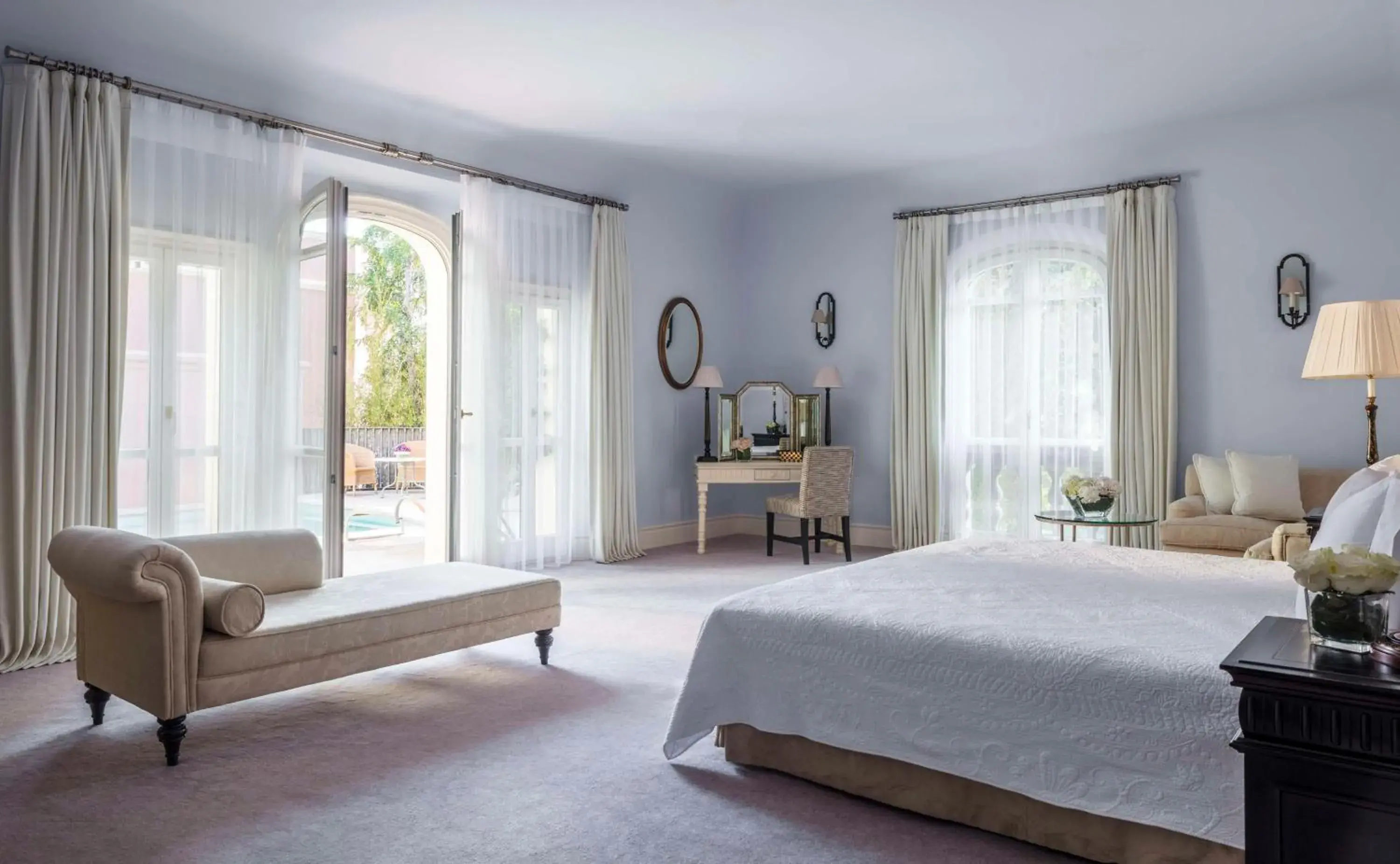 Photo of the whole room, Bed in Anantara Villa Padierna Palace Benahavís Marbella Resort - A Leading Hotel of the World Photo of the whole room, Bed in Anantara Villa Padierna Palace Benahavís Marbella Resort - A Leading Hotel of the World