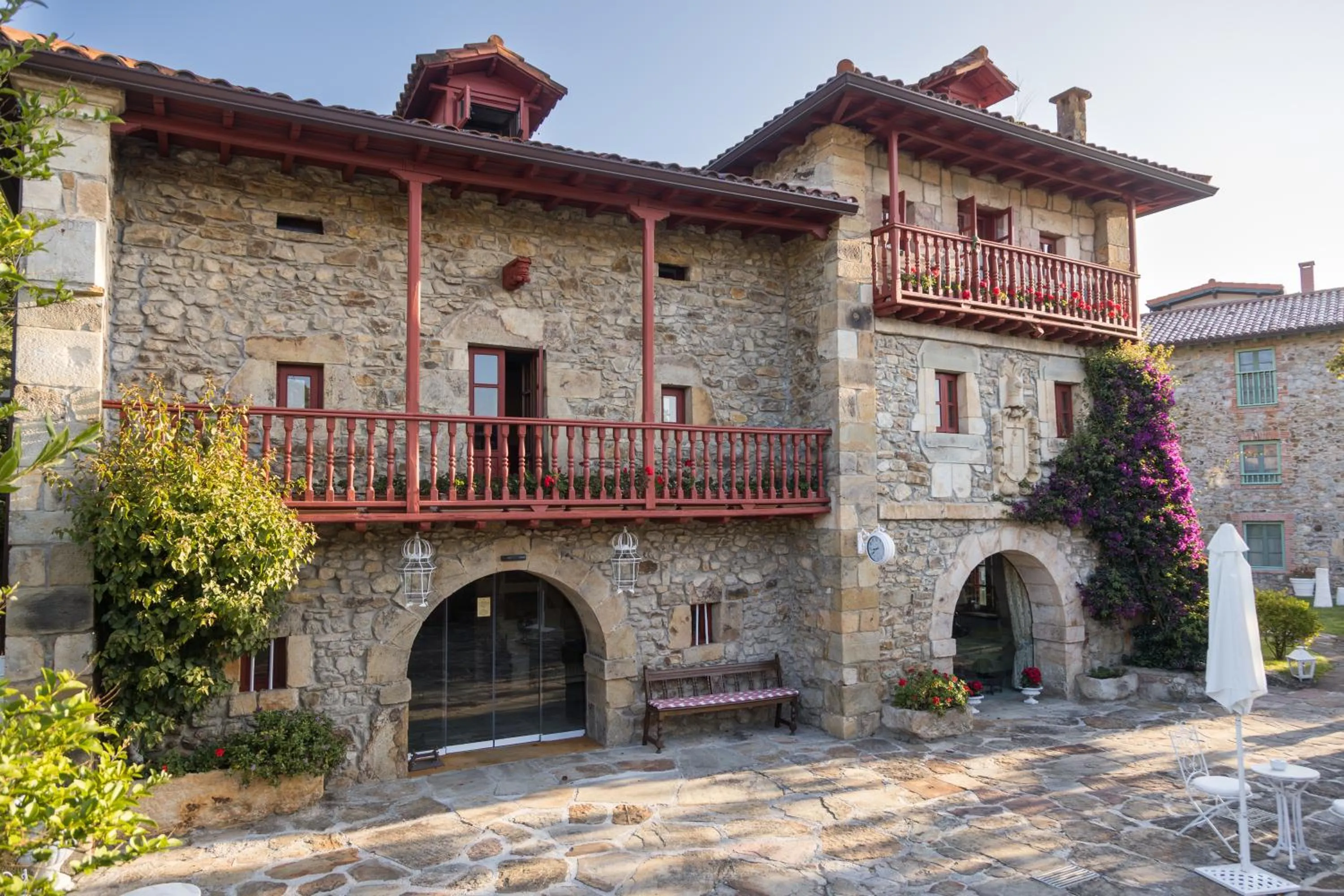 Property building in Posada La Torre de La Quintana