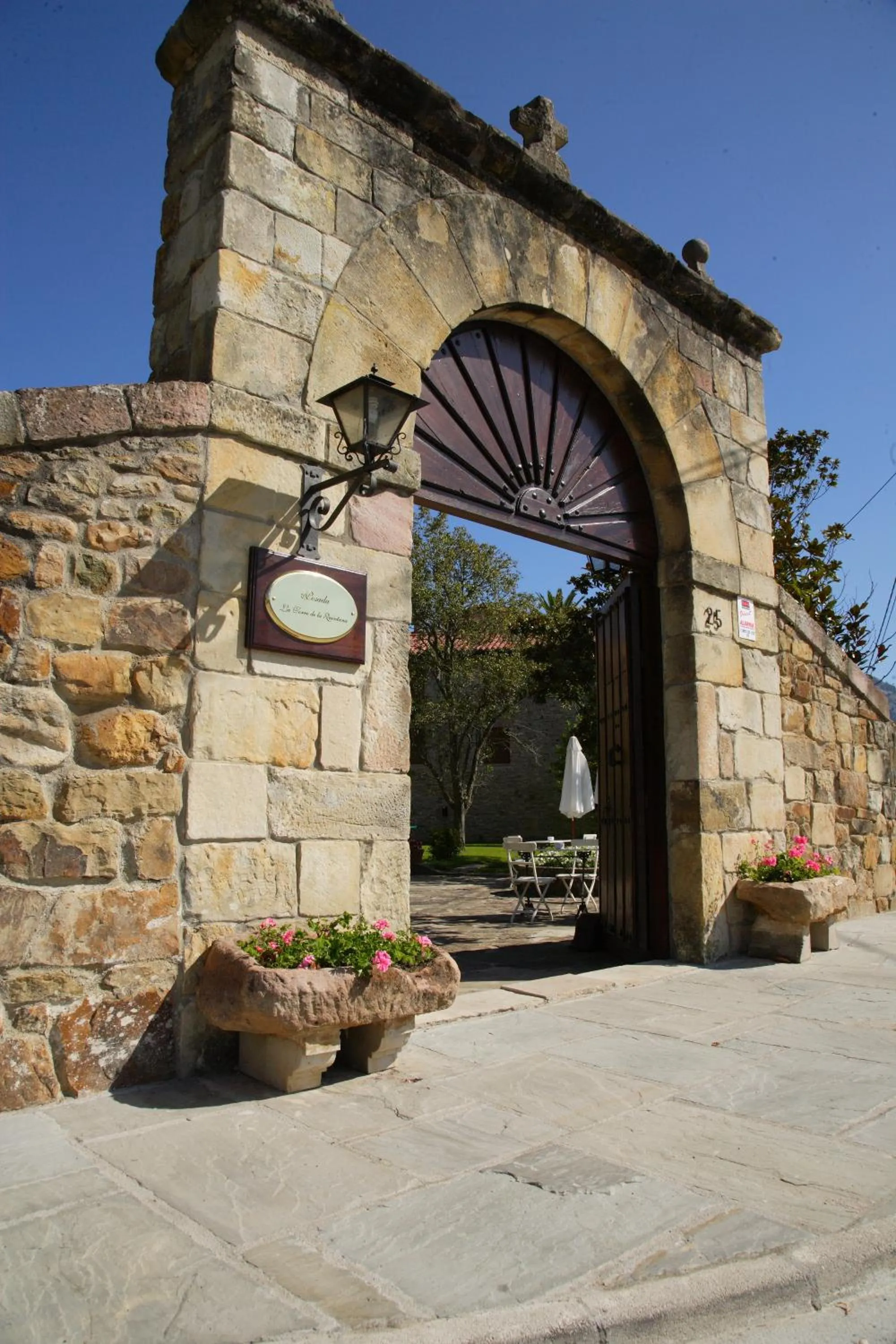 Facade/entrance in Posada La Torre de La Quintana