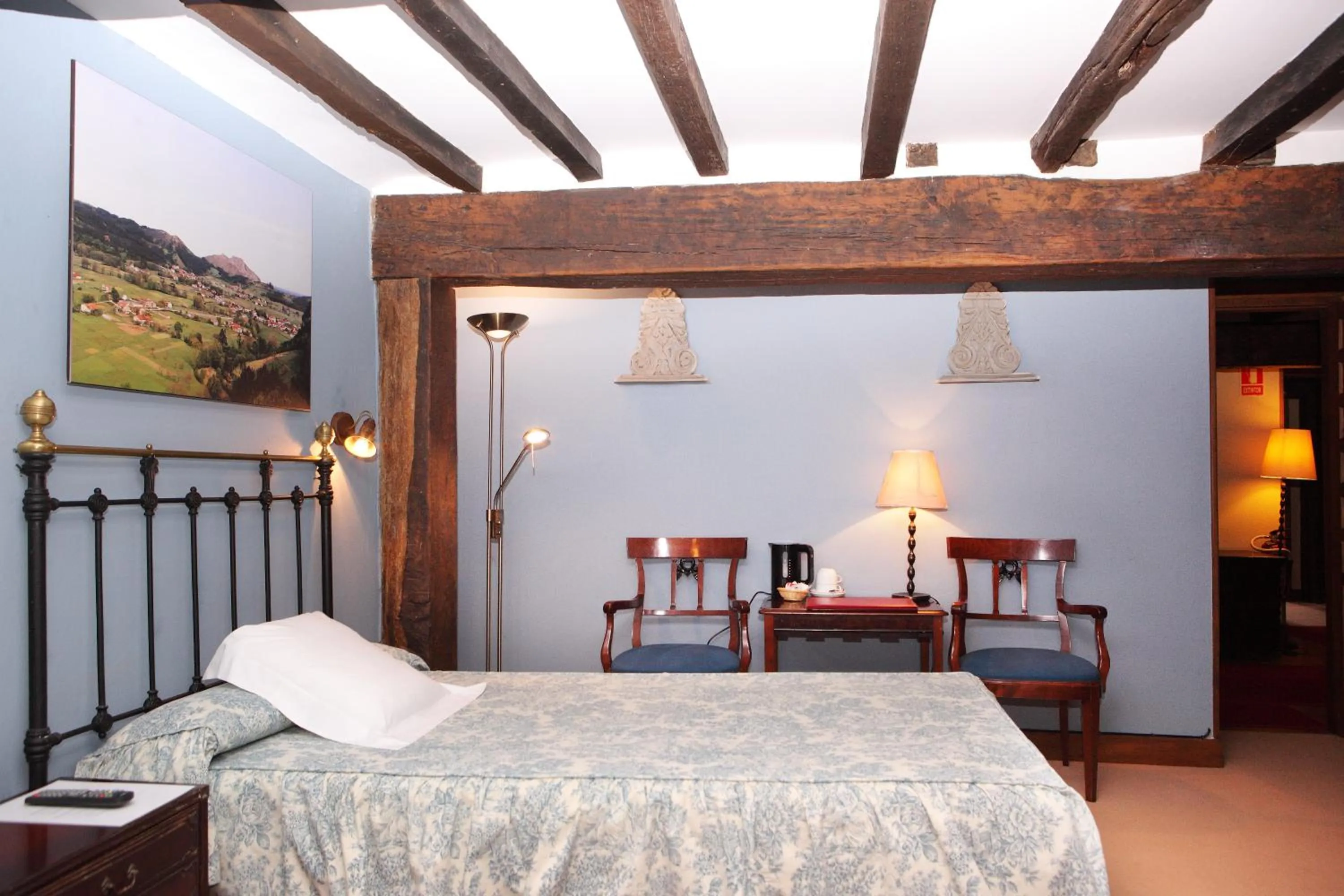 Decorative detail in Posada La Torre de La Quintana