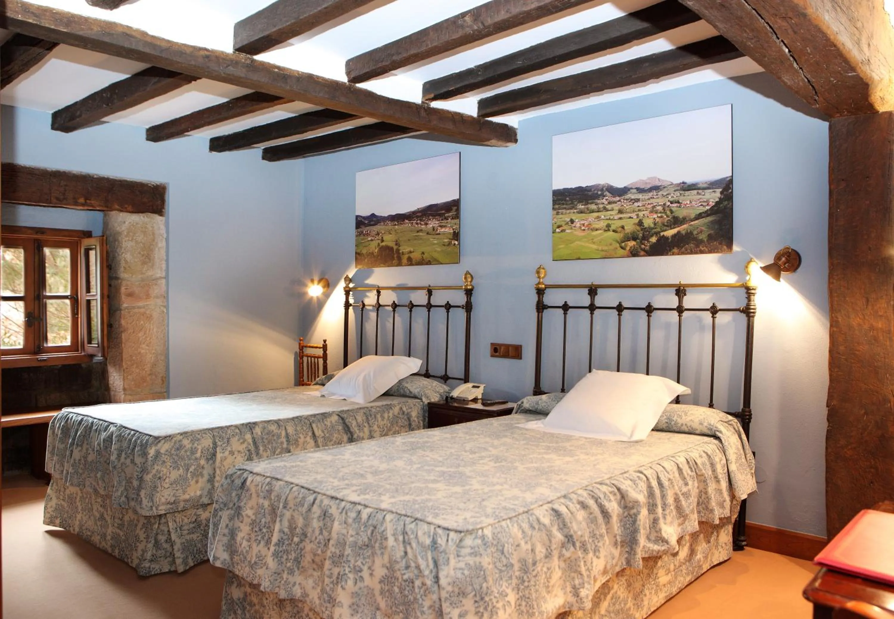 Decorative detail in Posada La Torre de La Quintana