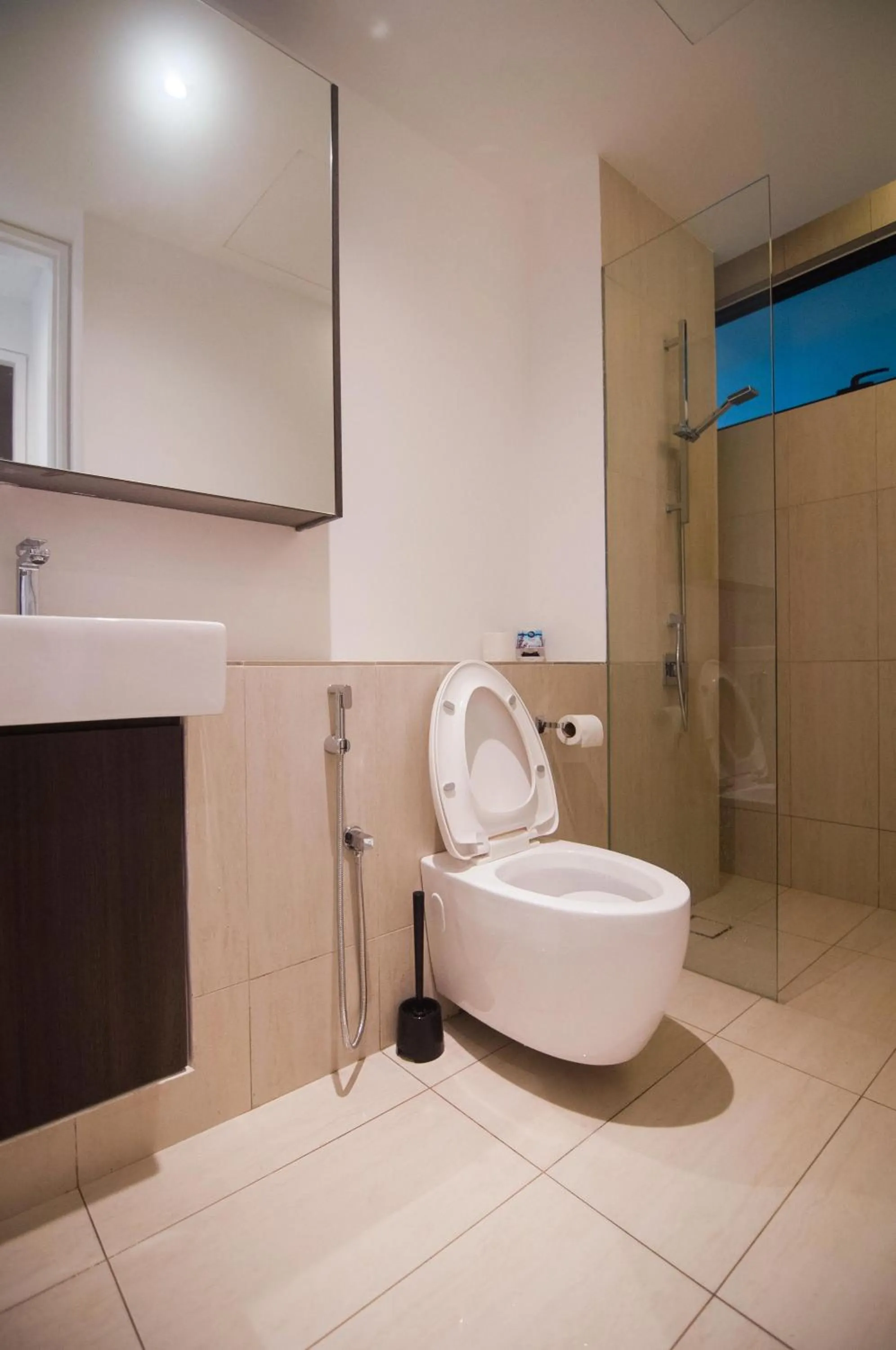 Lumi Tropicana - Idealhub