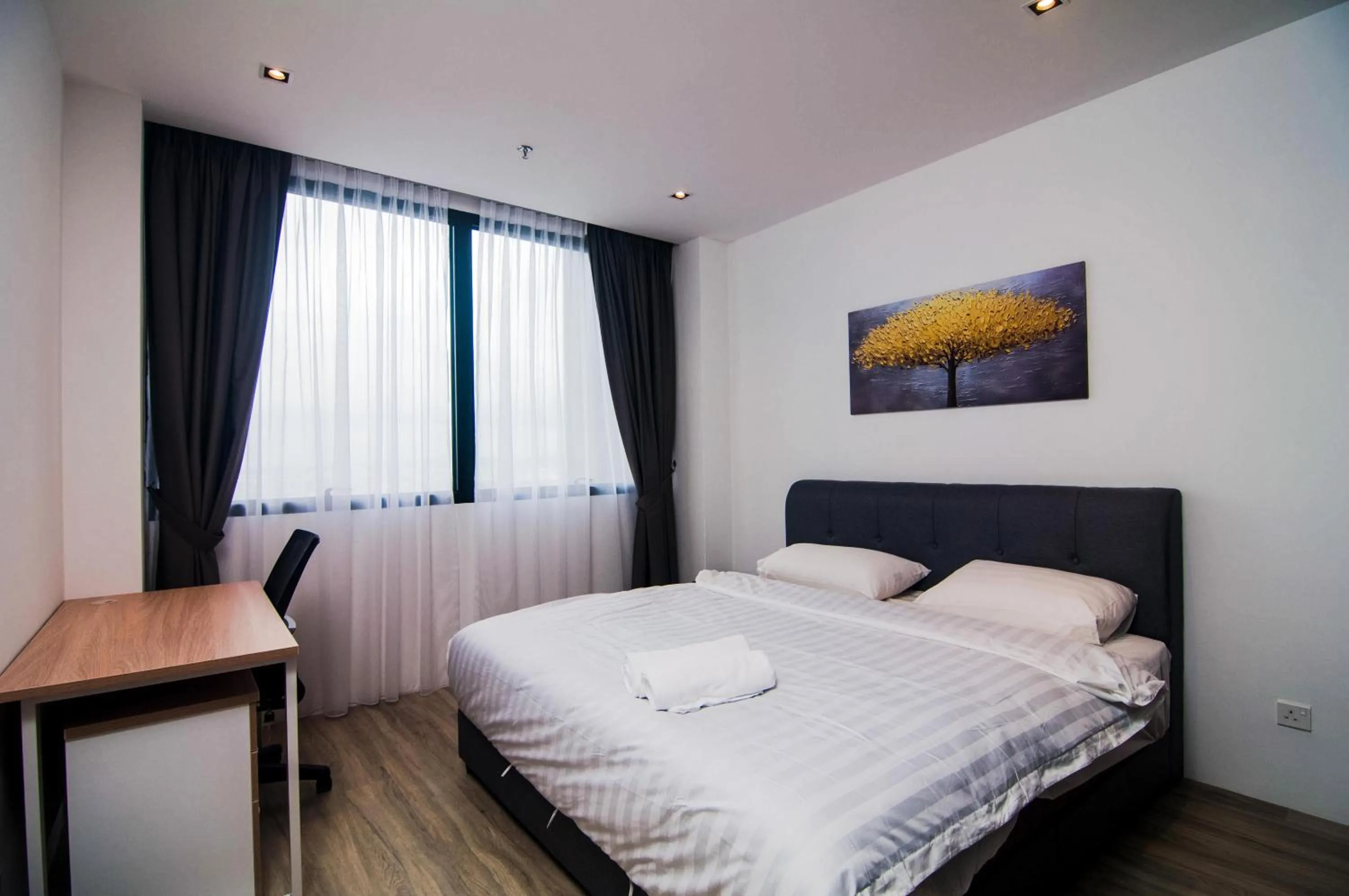 Bed in Lumi Tropicana - Idealhub