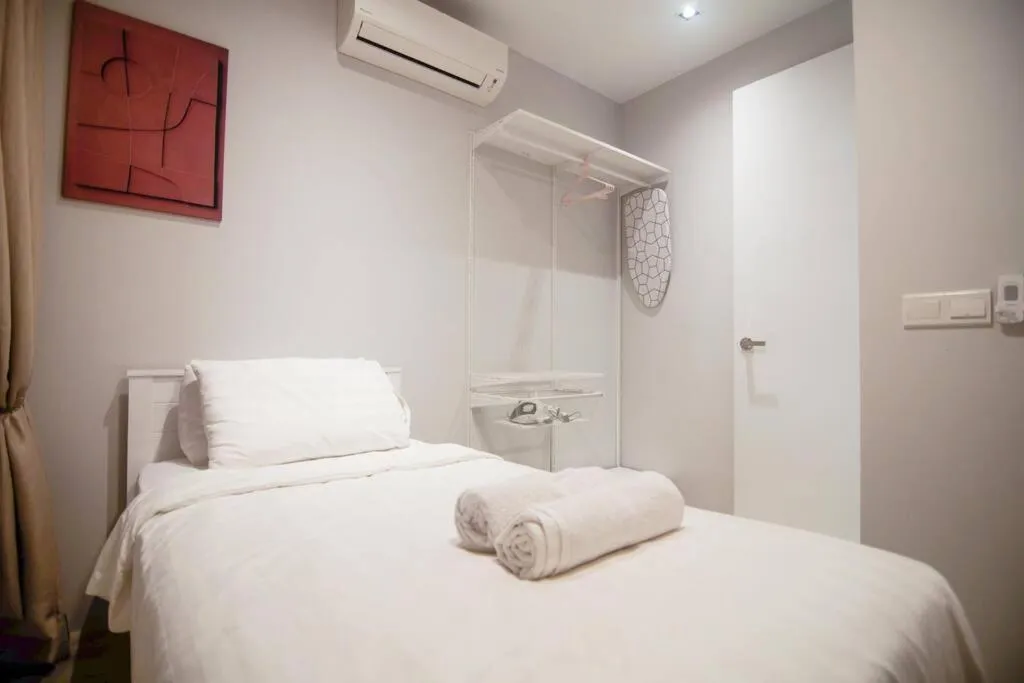 Bed in Lumi Tropicana - Idealhub