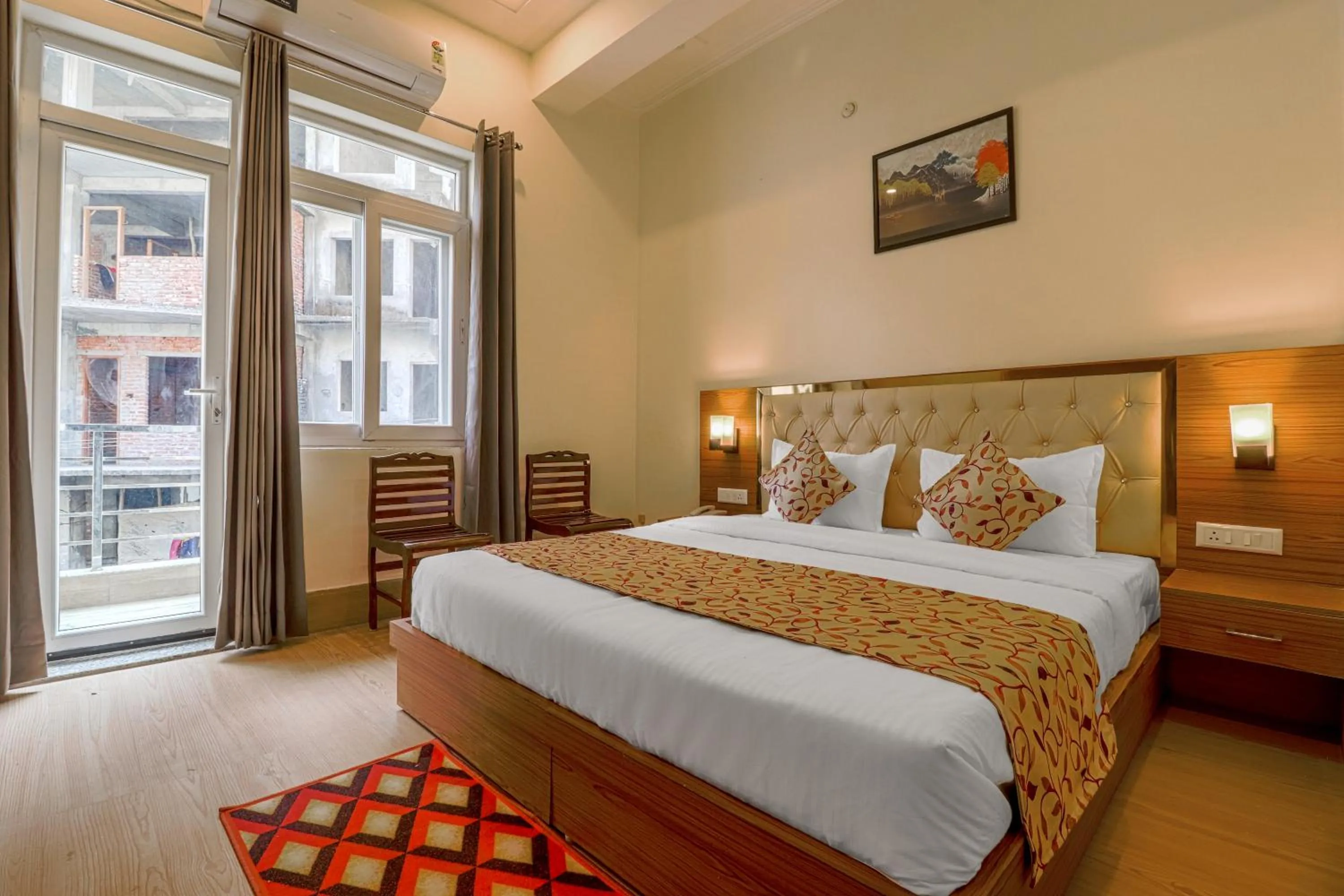 Photo of the whole room in Shanti Vilaas