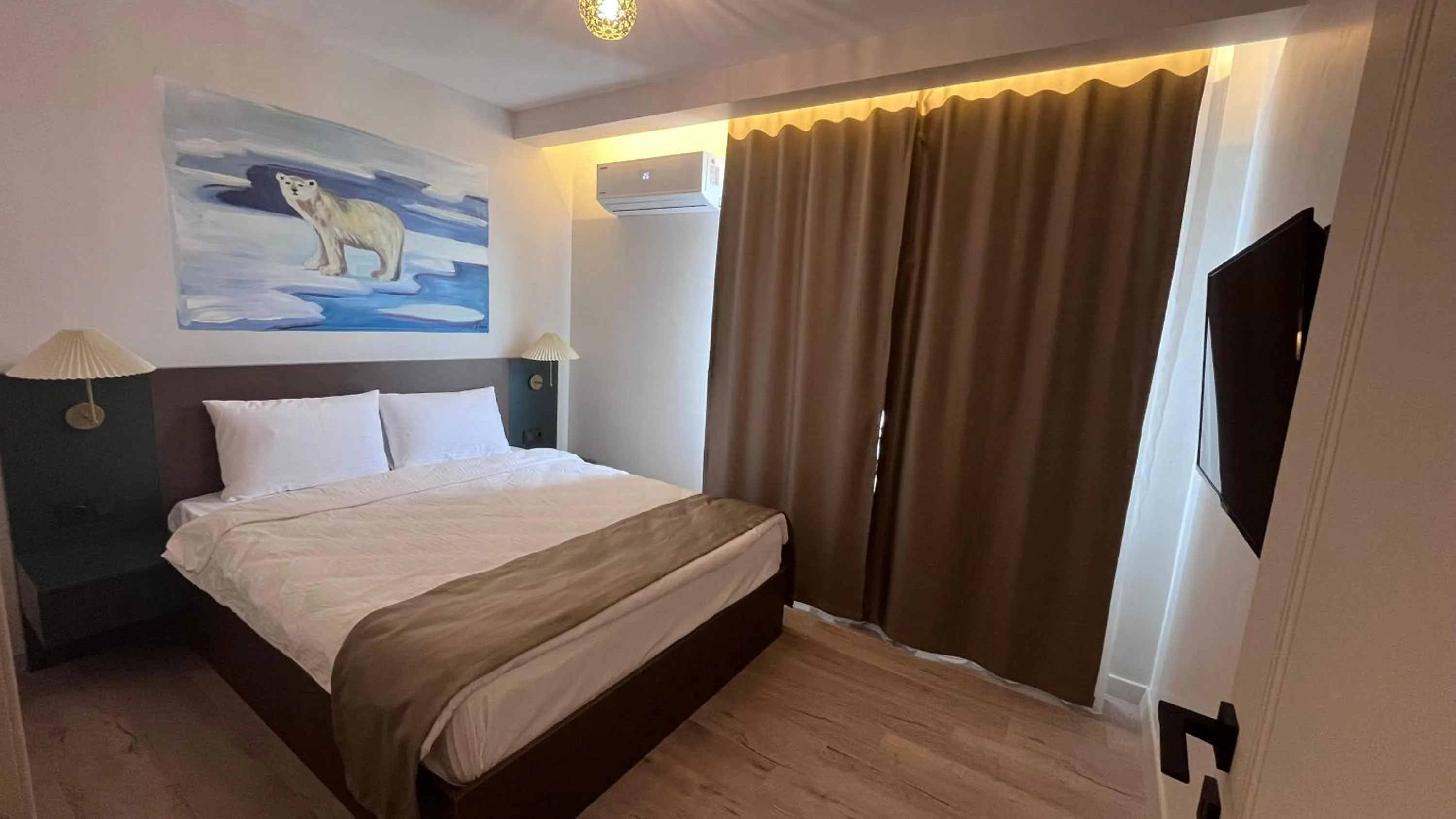 Bed in SAR-PER Hotel