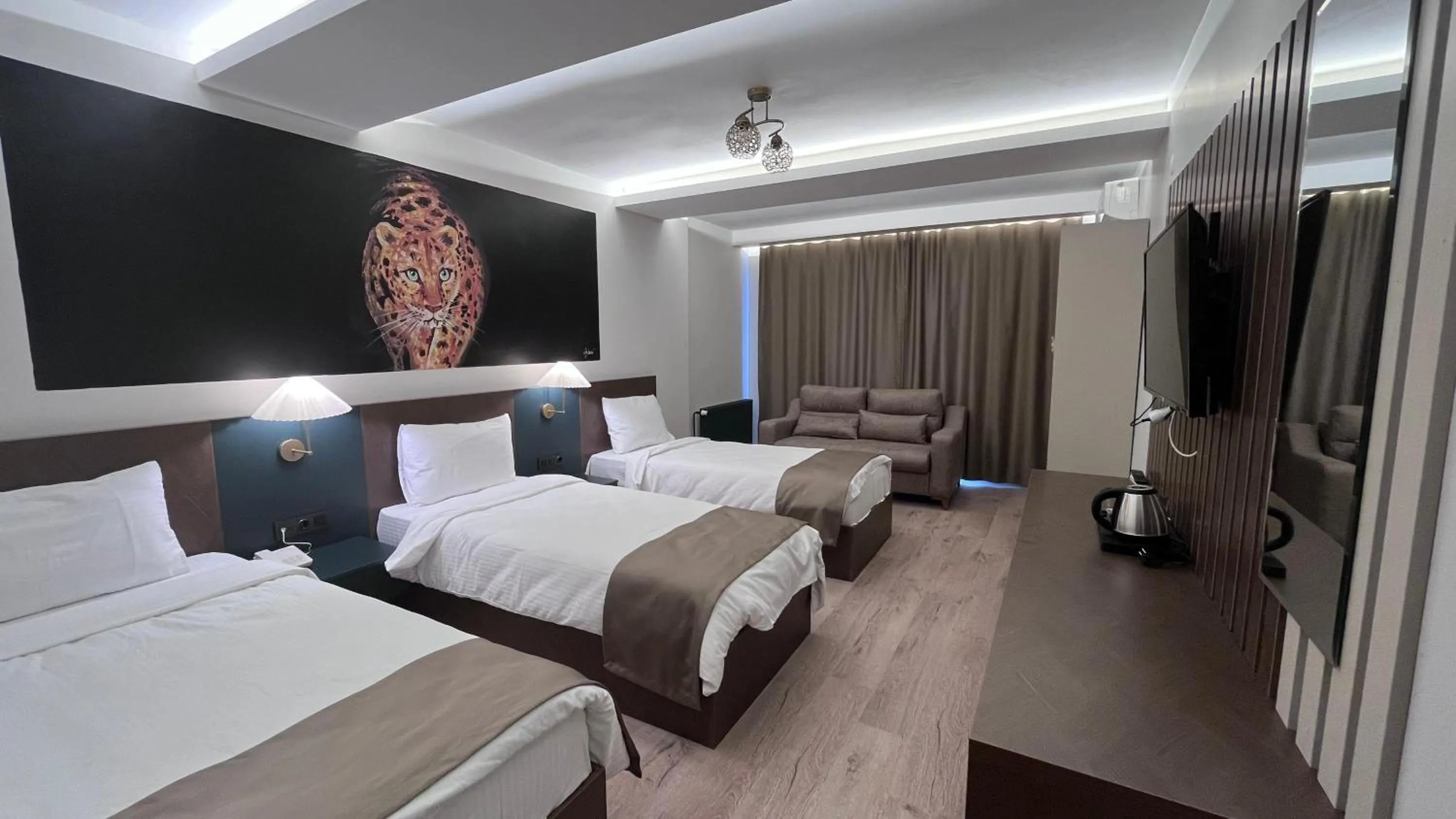 Bed in SAR-PER Hotel