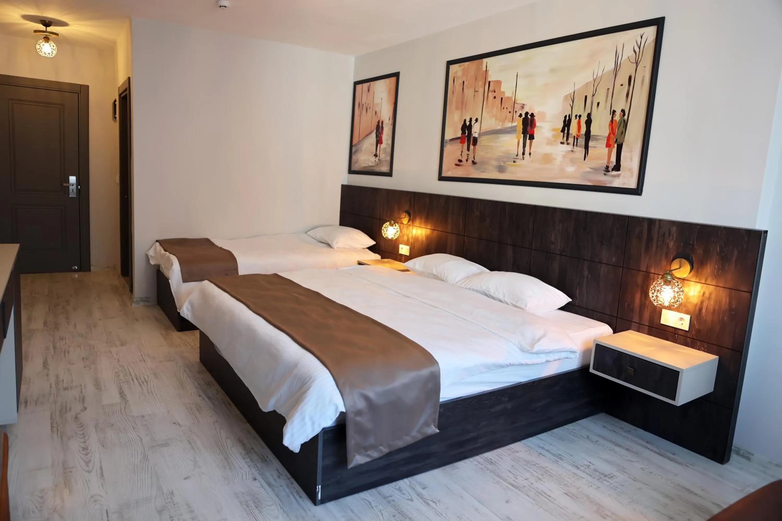 Bed in SAR-PER Hotel