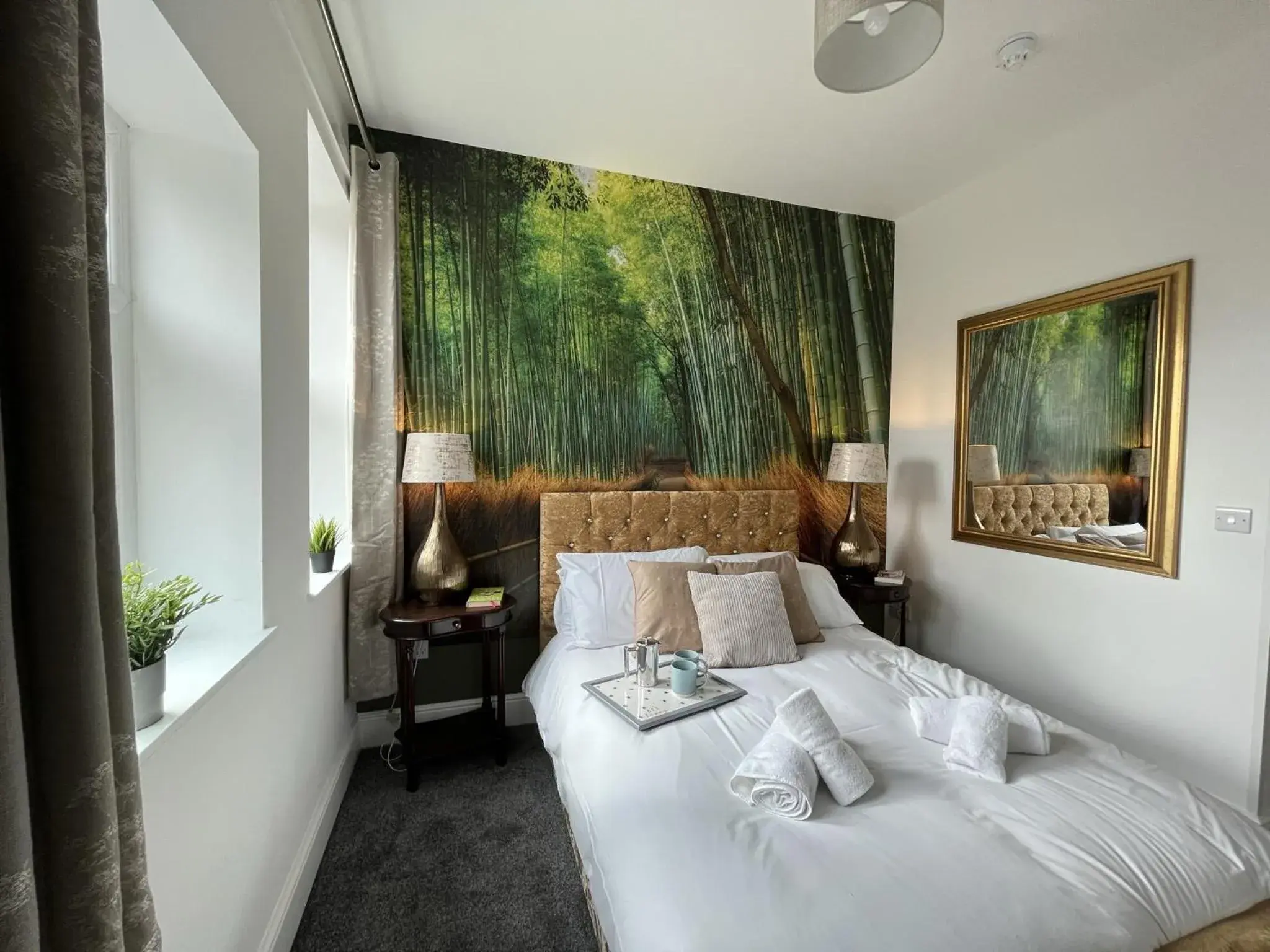 Bedroom, Bed in Modern 1 bed studios for comfy stay in Preston Bedroom, Bed in Modern 1 bed studios for comfy stay in Preston