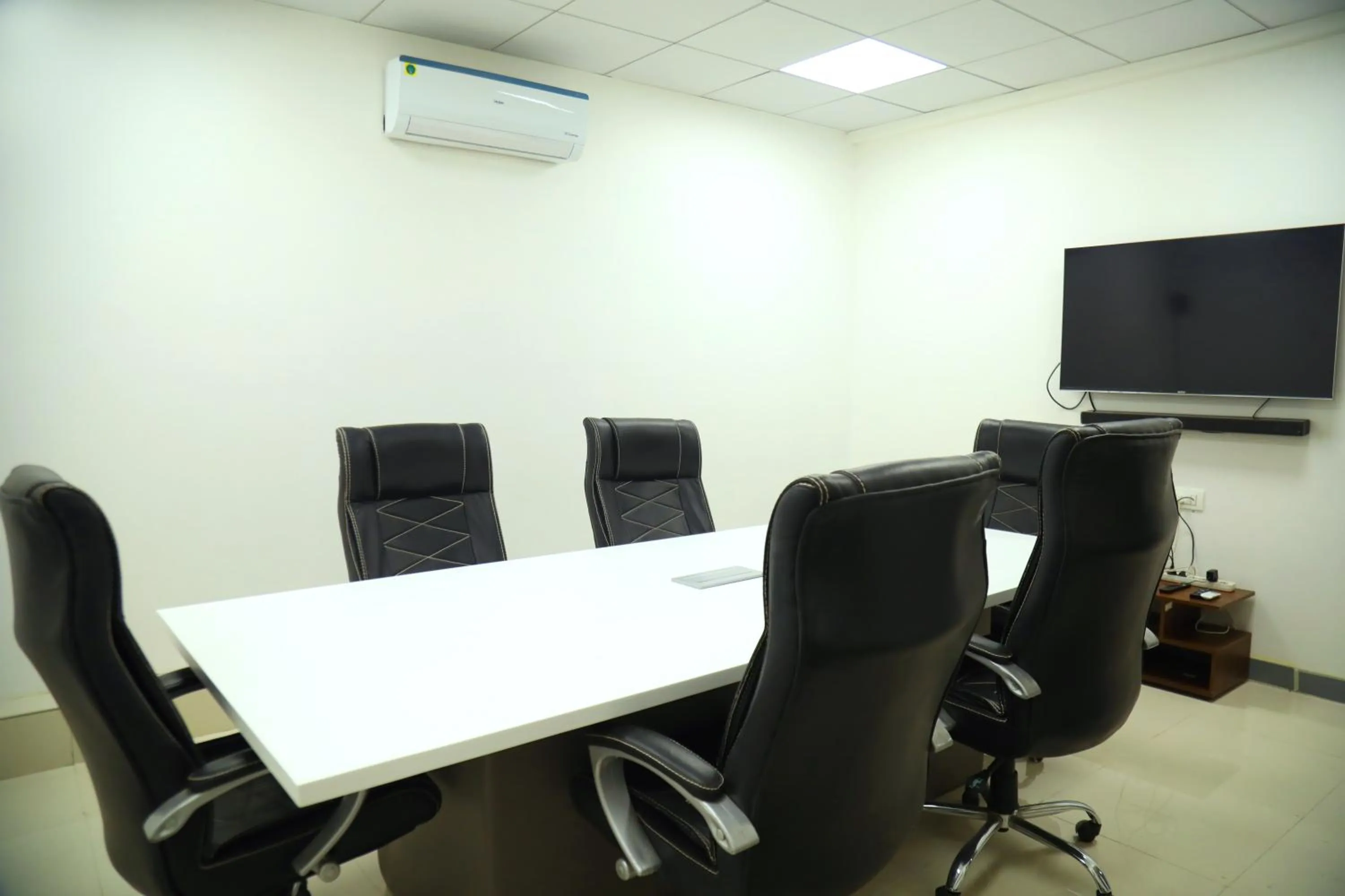 Property building in Country Inn by Kempinski Hotel and Resort - Mumbai International Airport