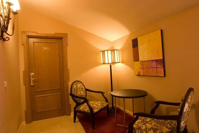 Seating area in Hotel Sierra Hidalga