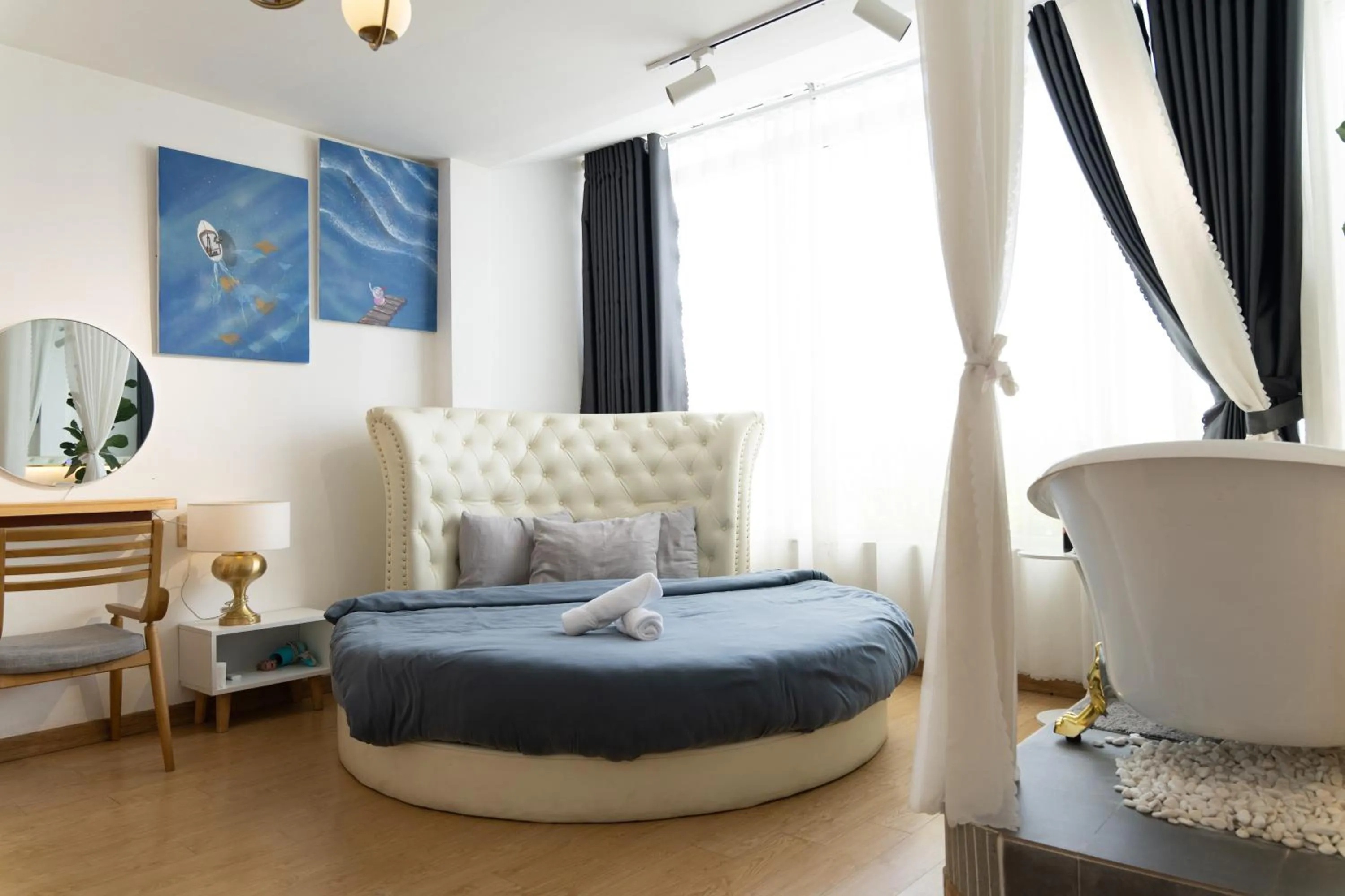 Decorative detail in AMIGO Luxury Palace- Cạnh Chợ Đêm Đà Lạt