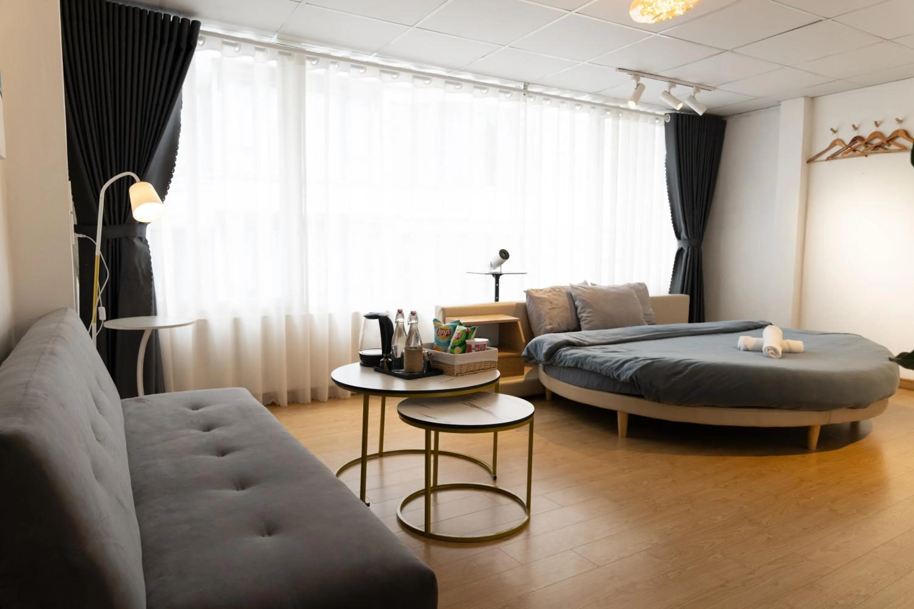 Bedroom, Bed in AMIGO Luxury Palace- Cạnh Chợ Đêm Đà Lạt