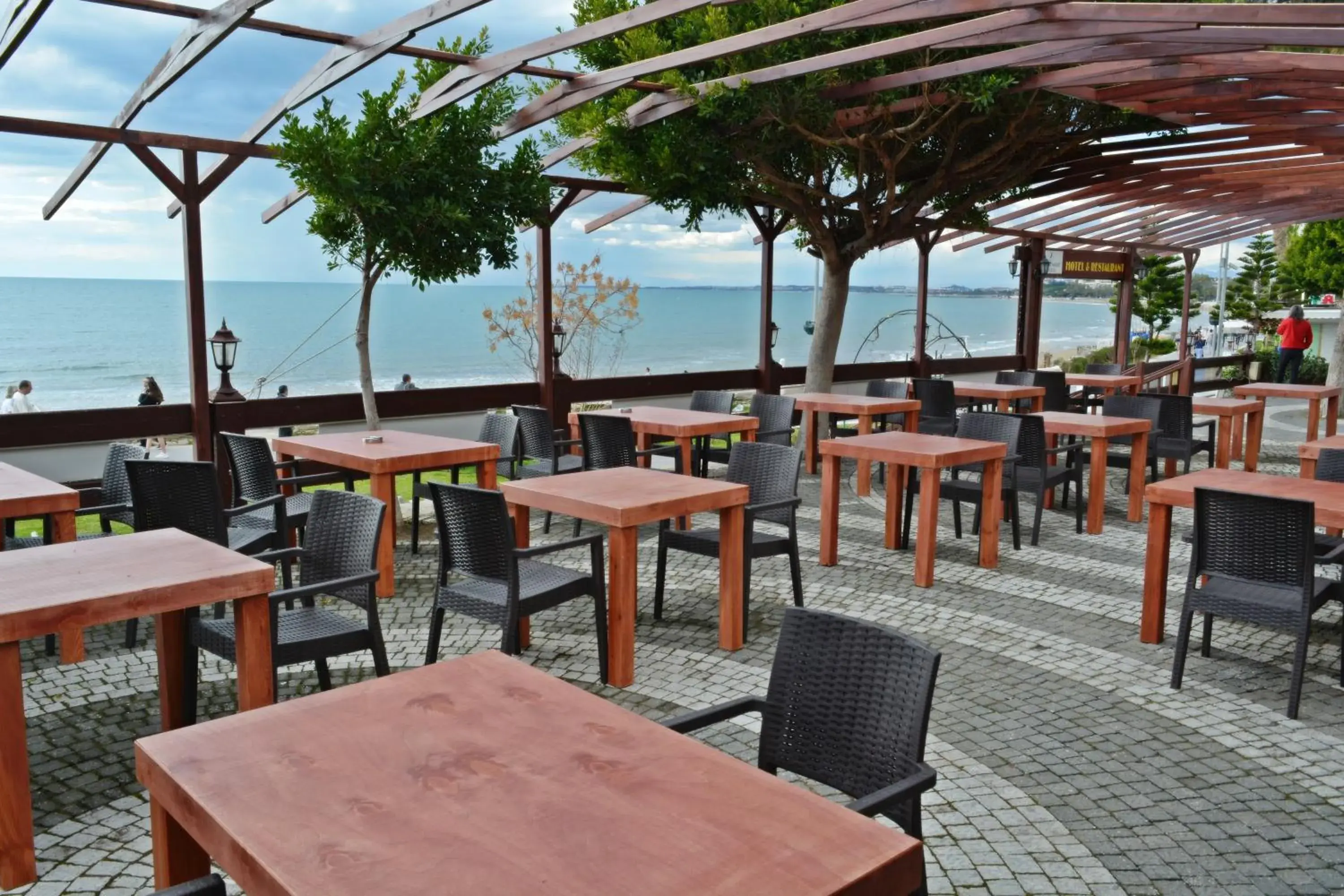 Restaurant/places to eat in Clover Magic Nova Beach Hotel Restaurant/places to eat in Clover Magic Nova Beach Hotel