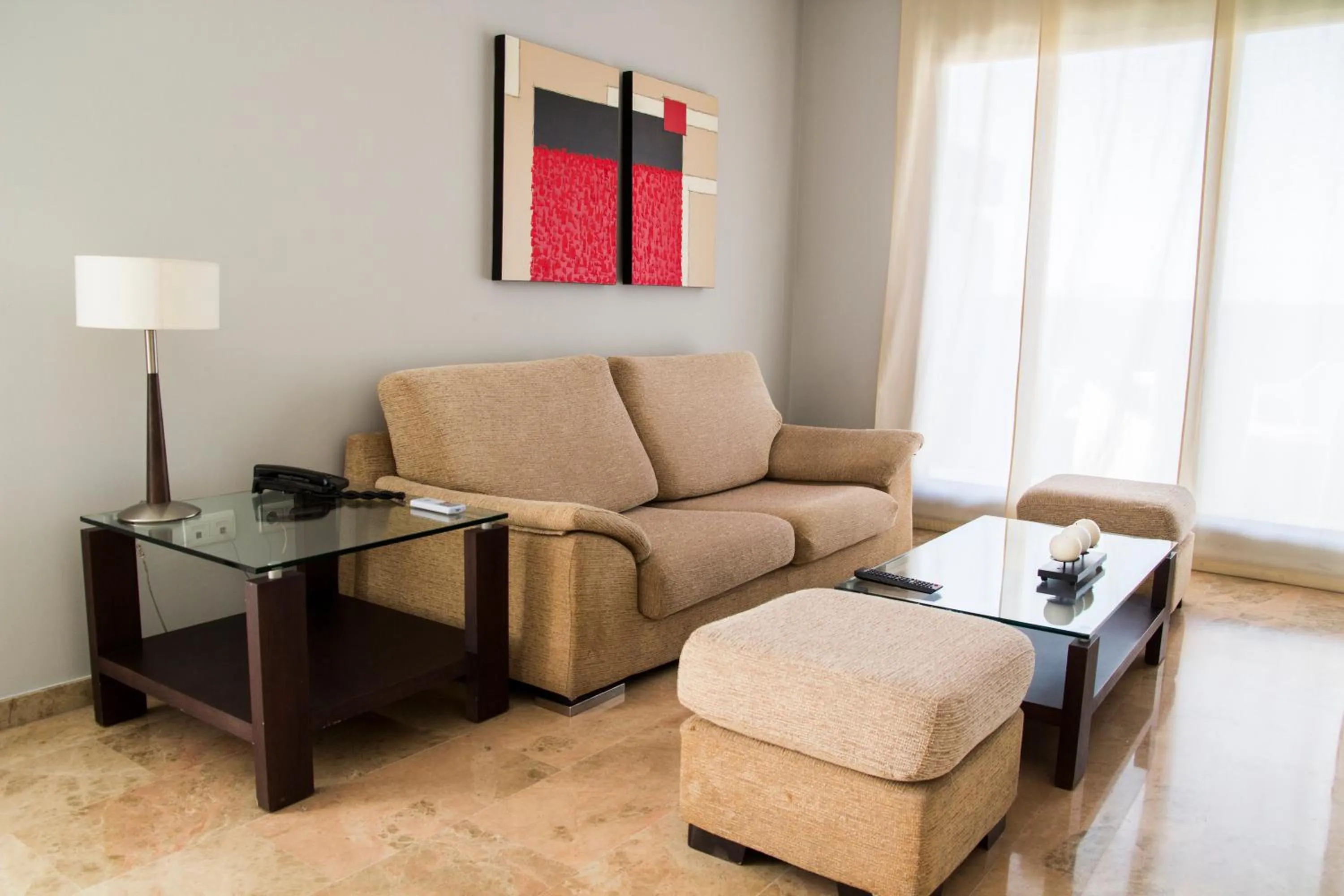 Living room in Apartamentos Plaza Picasso