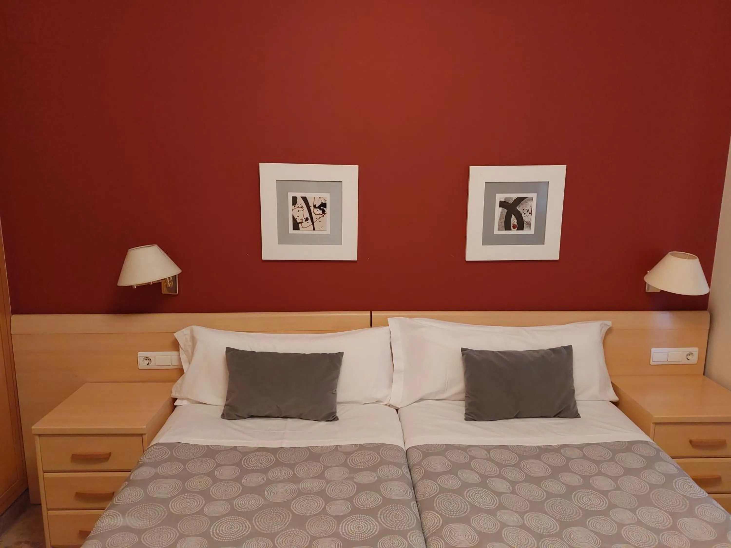 Bedroom, Bed in Apartamentos Plaza Picasso