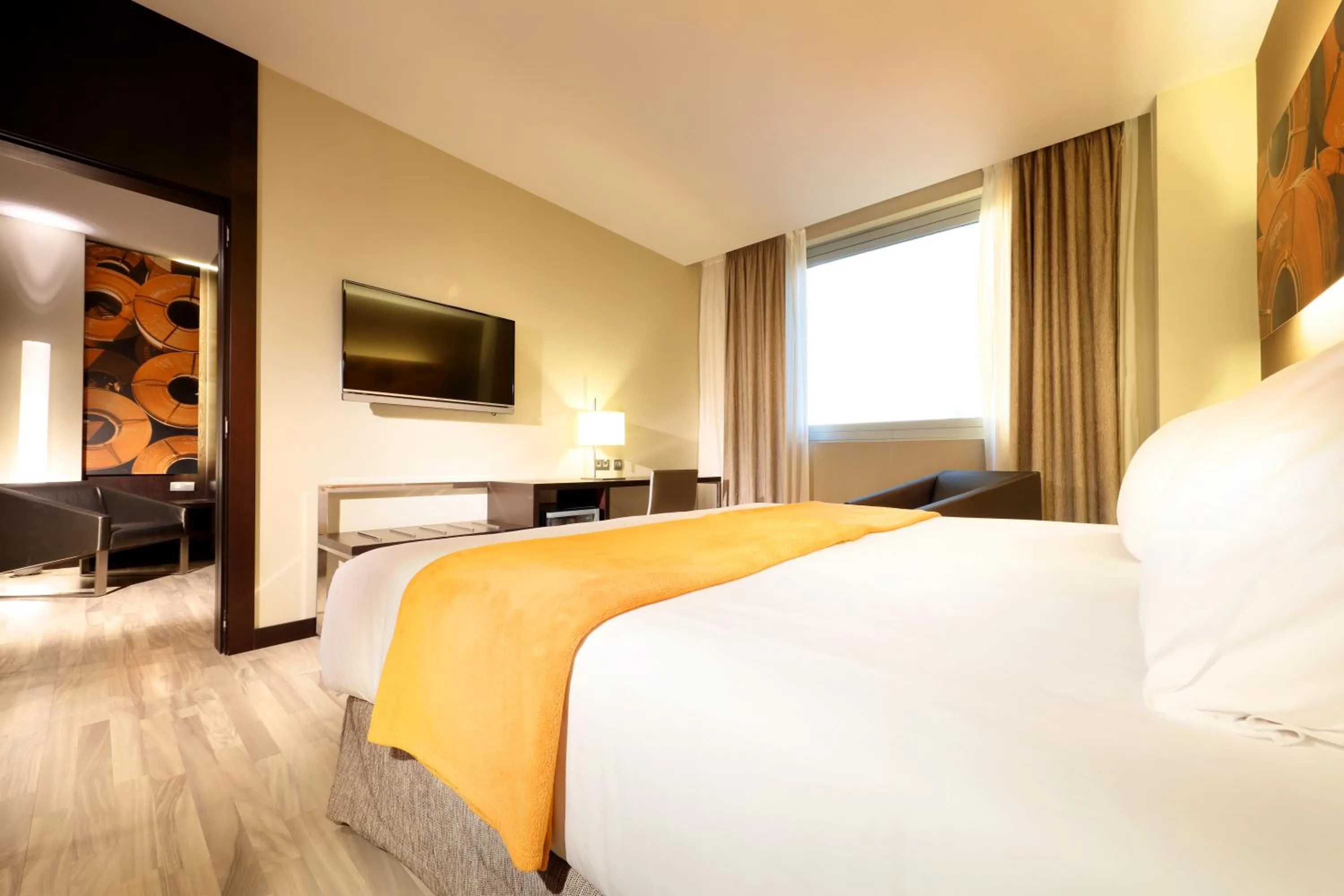 Photo of the whole room, Bed in Exe Puerto de Sagunto