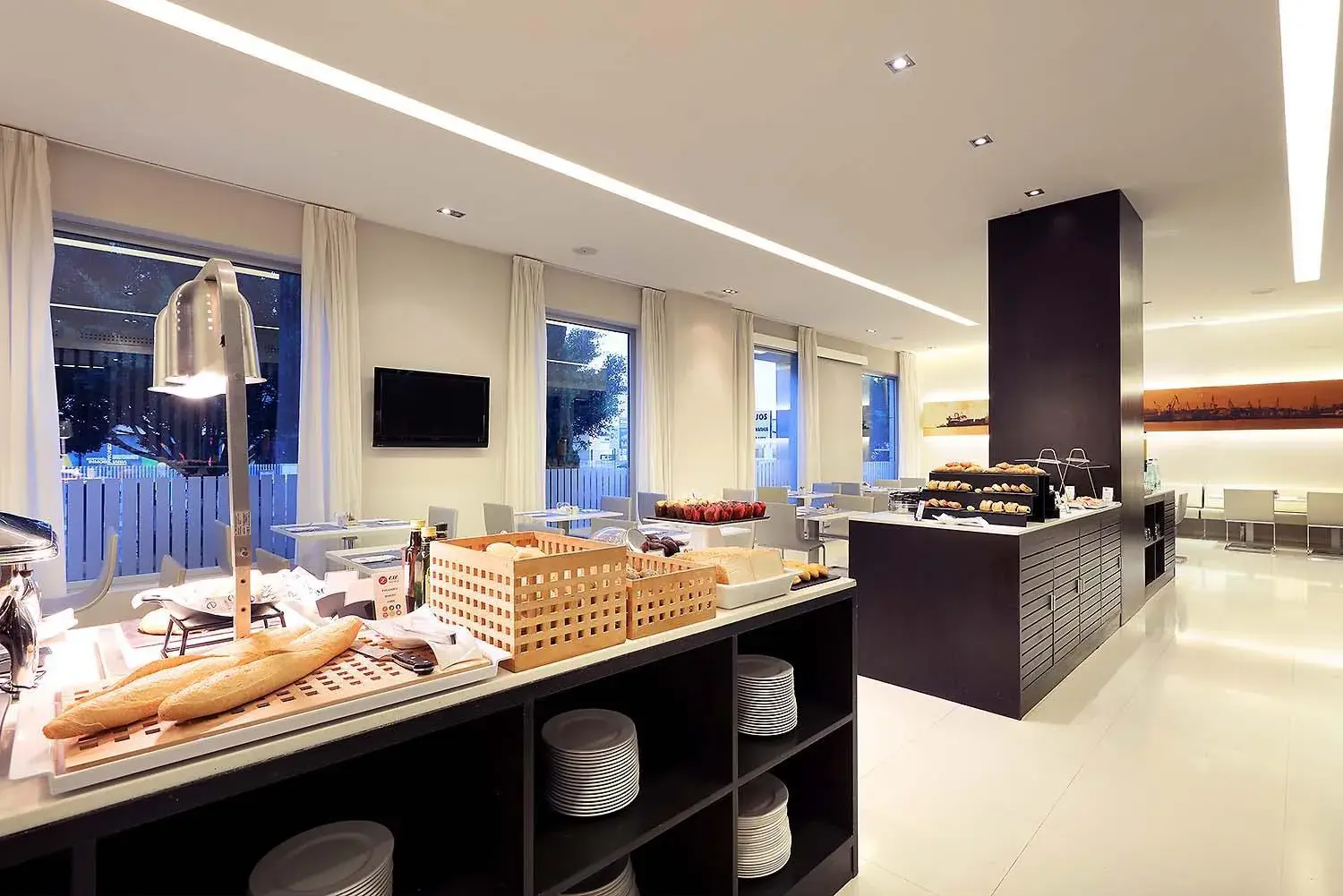 Restaurant/places to eat in Exe Puerto de Sagunto Restaurant/places to eat in Exe Puerto de Sagunto