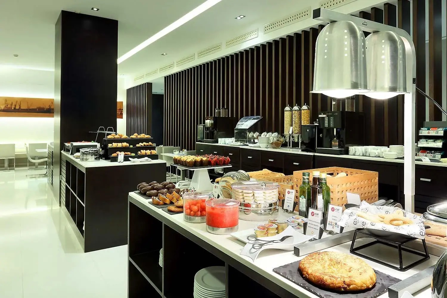 Restaurant/places to eat in Exe Puerto de Sagunto Restaurant/places to eat in Exe Puerto de Sagunto