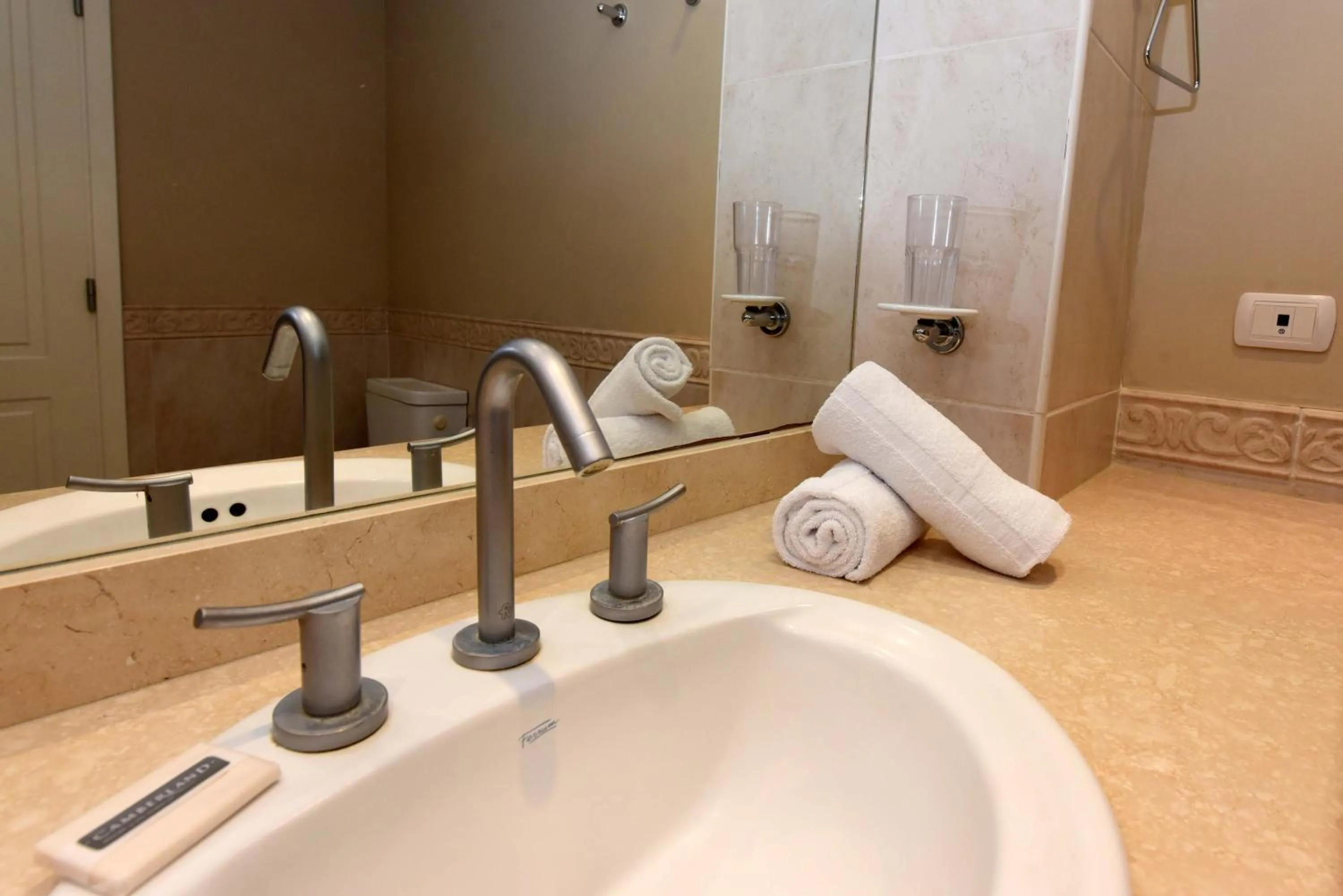 Bathroom in Camberland Resort & Spa Ramallo