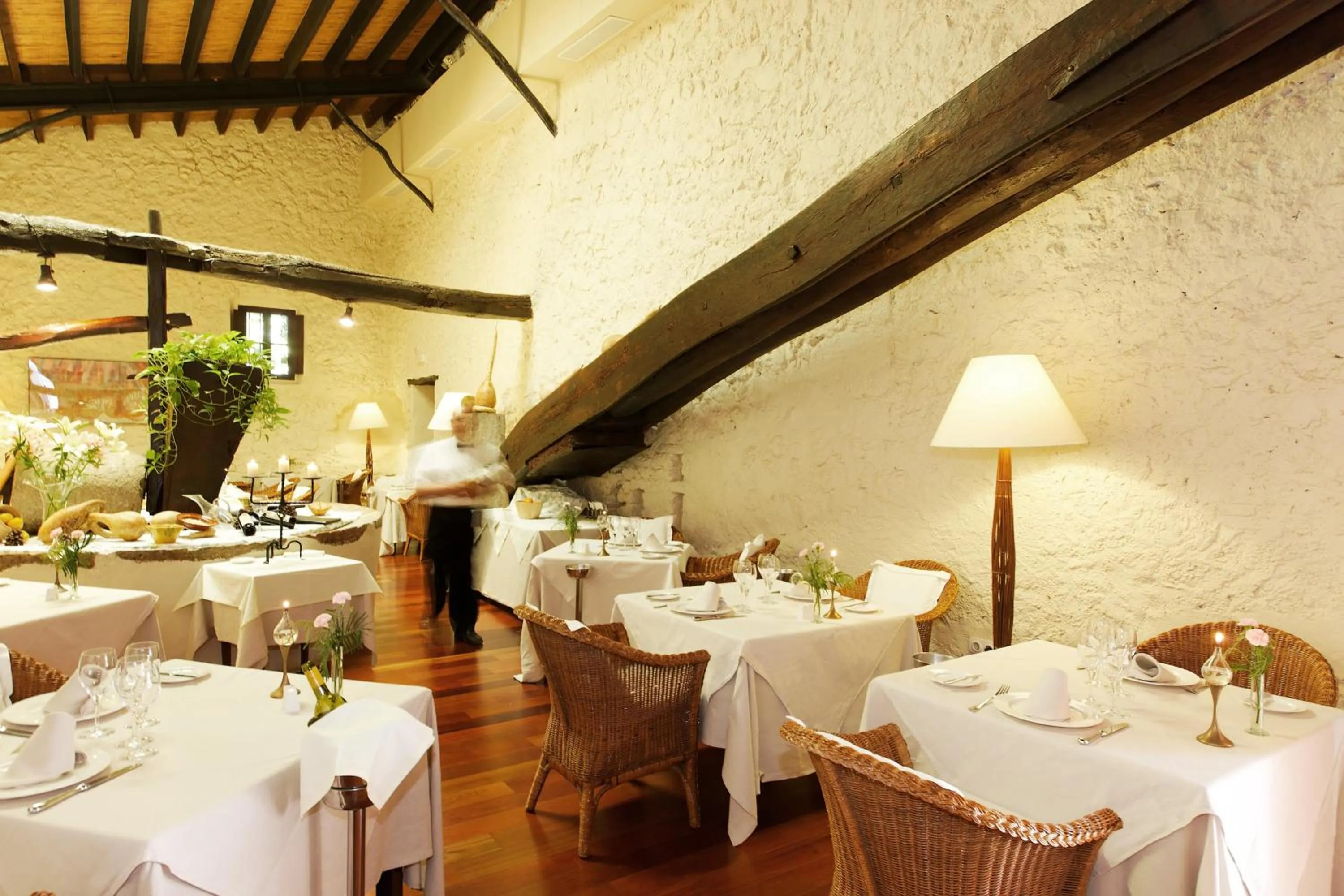 Restaurant/places to eat in L’Hermitage Hotel & Spa