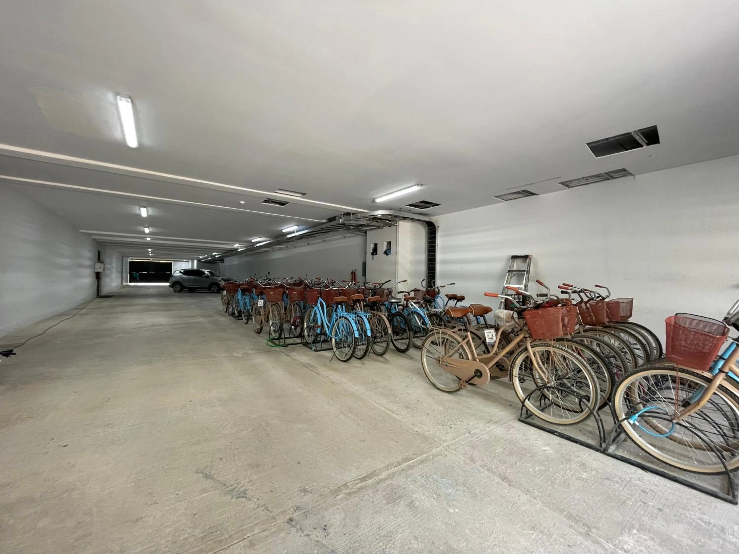 Parking in Luxurious Studio in Menesse Tulum Pool Gym Cinema By Yeah