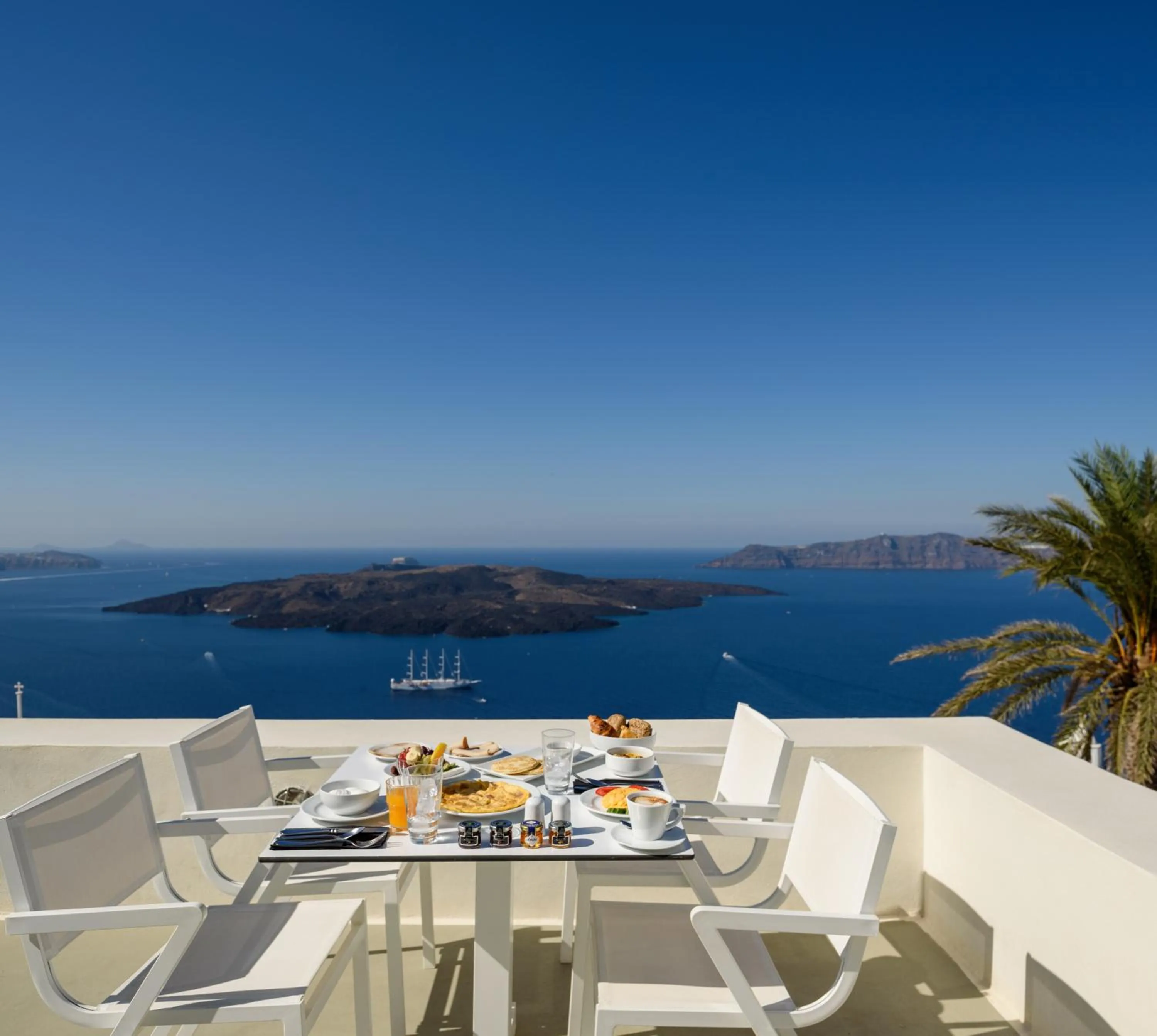 Balcony/Terrace in Pantelia Suites